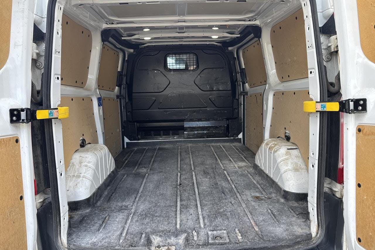 Ford Transit Custom 290 (130hk) - 18 782 mil - Manuell - vit - 2018