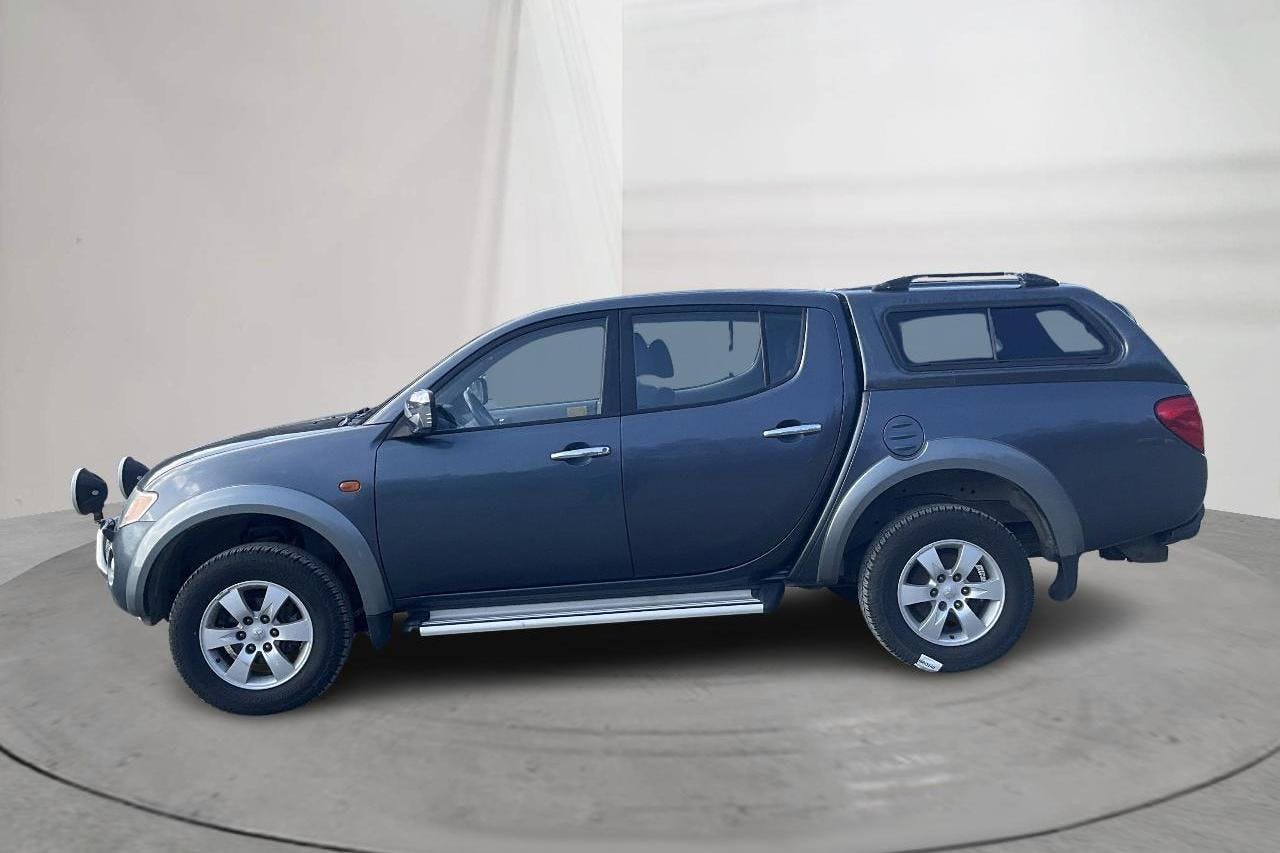 Mitsubishi L200 2.5 DI-D (167hk) - 10 231 mil - Manuell - Dark Grey - 2008