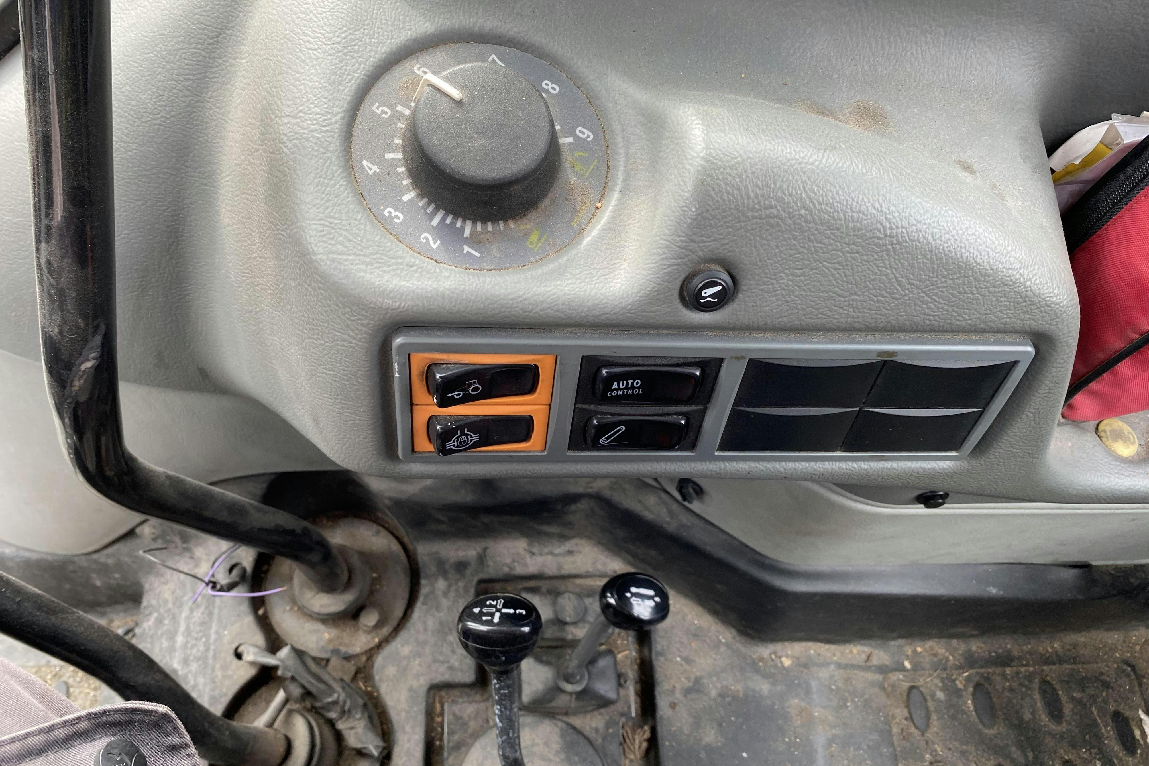 VALTRA A-SERIES A93 -  - punane - 2014
