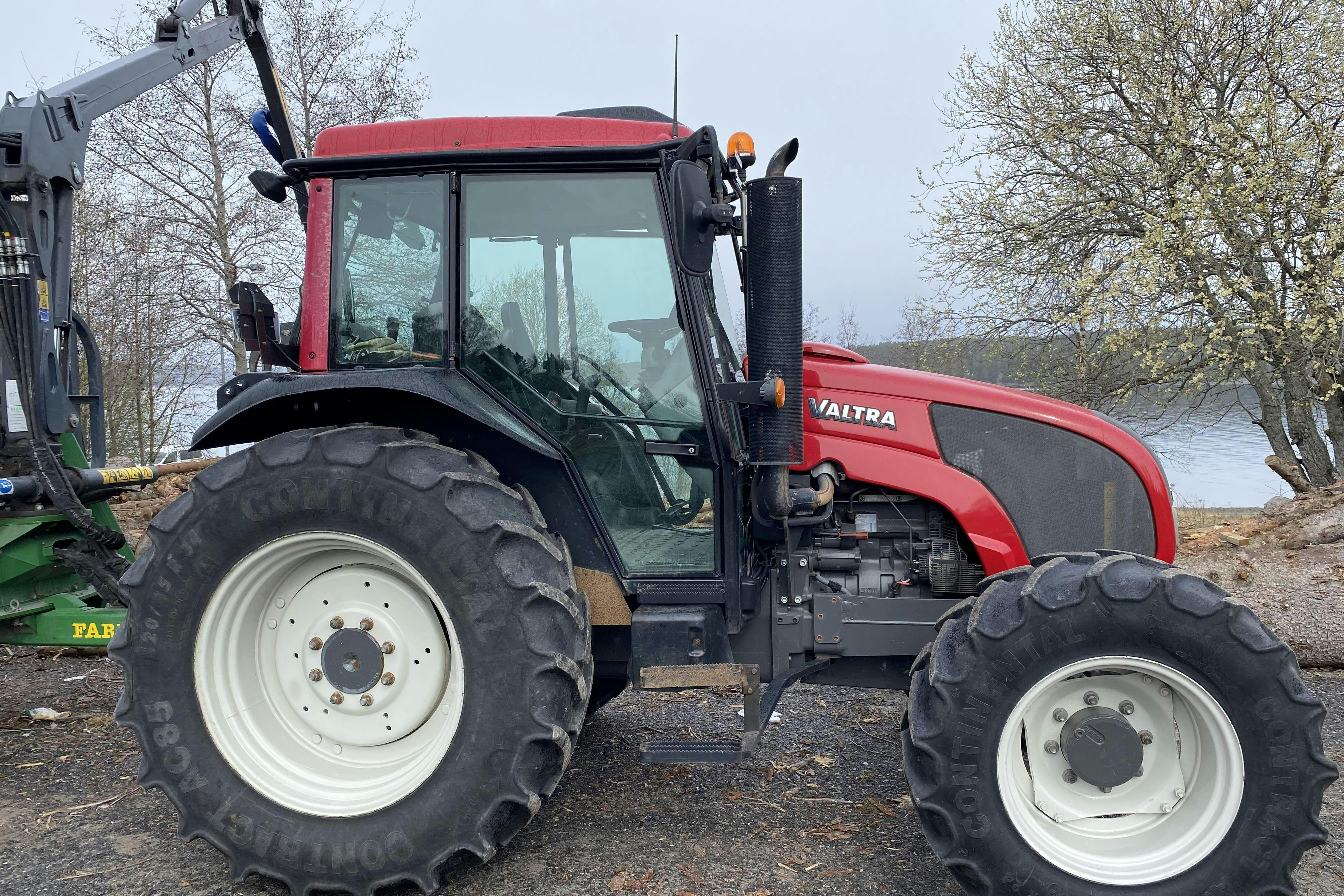 VALTRA A-SERIES A93 -  - punane - 2014