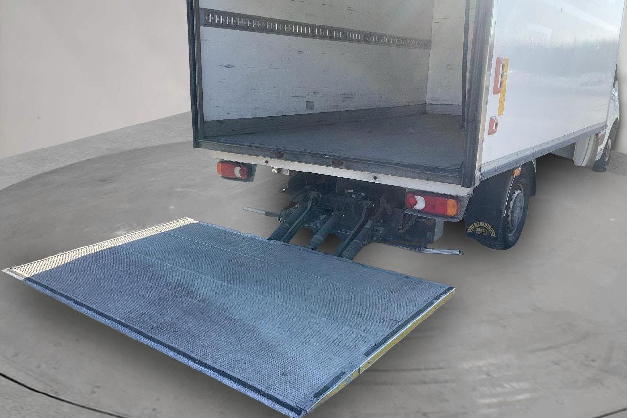 Renault Master 2.3 dCi Volymskåp RWD (125hk) - 122 780 km - Käsitsi - valge - 2016