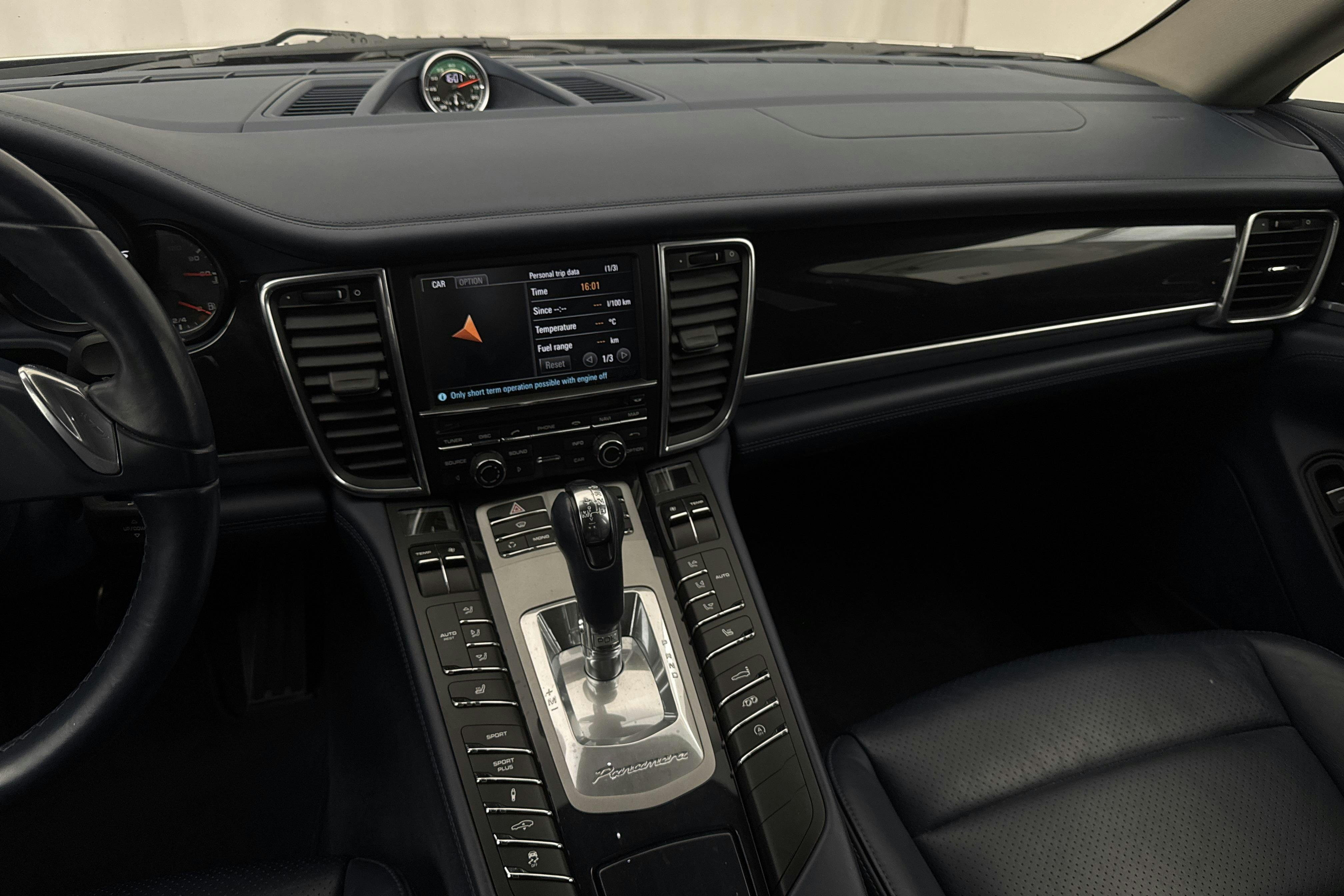 Porsche Panamera 4S (400hk) - 100 900 km - Automatic - silver - 2010