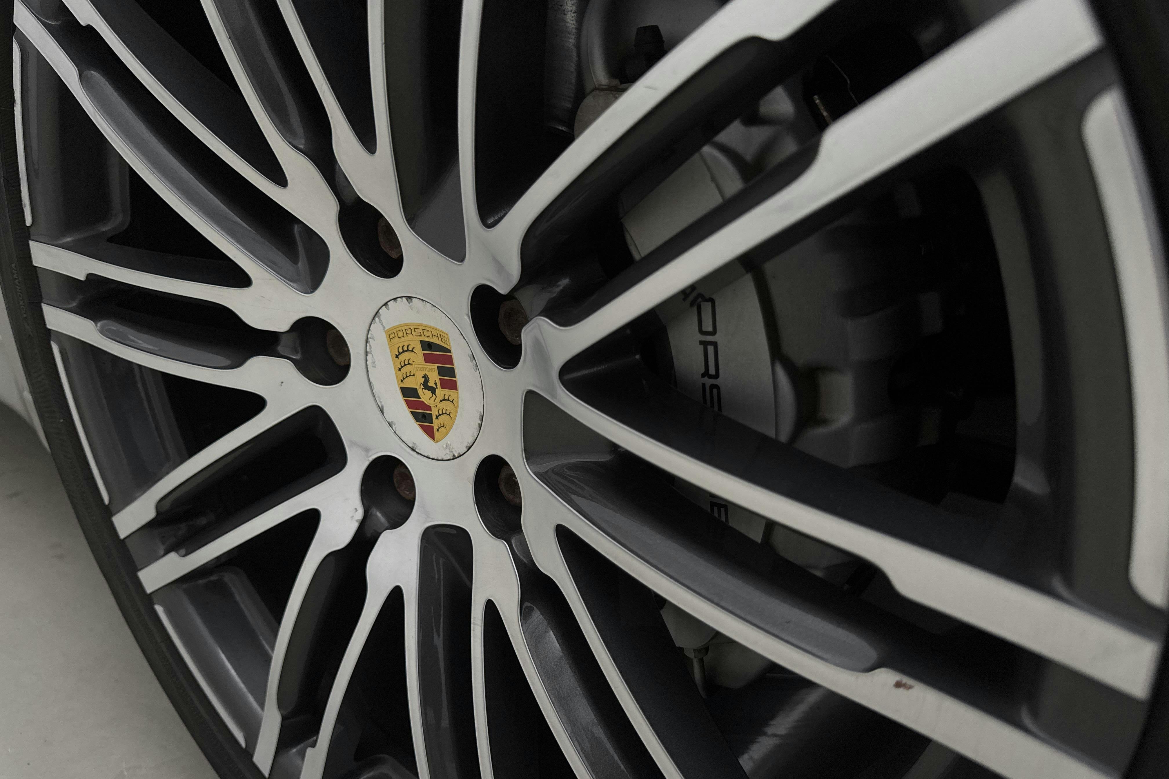 Porsche Panamera 4S (400hk) - 100 900 km - Automatic - silver - 2010