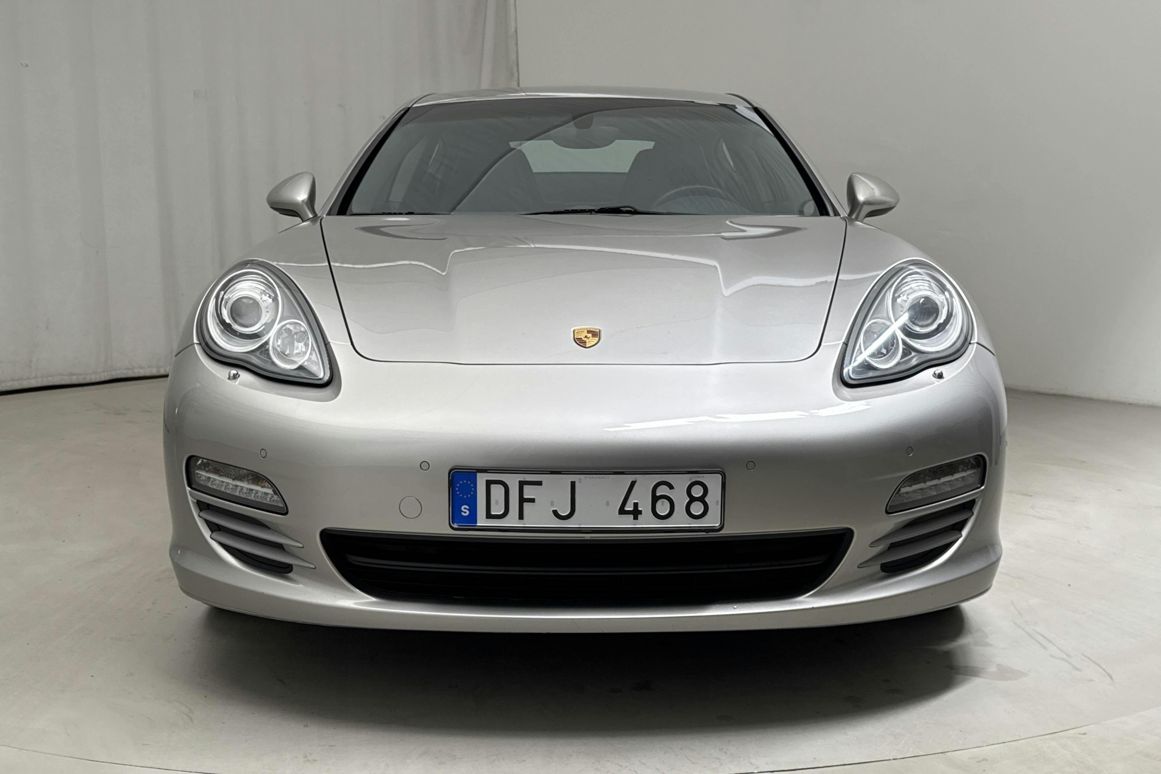 Porsche Panamera 4S (400hk) - 100 900 km - Automatic - silver - 2010