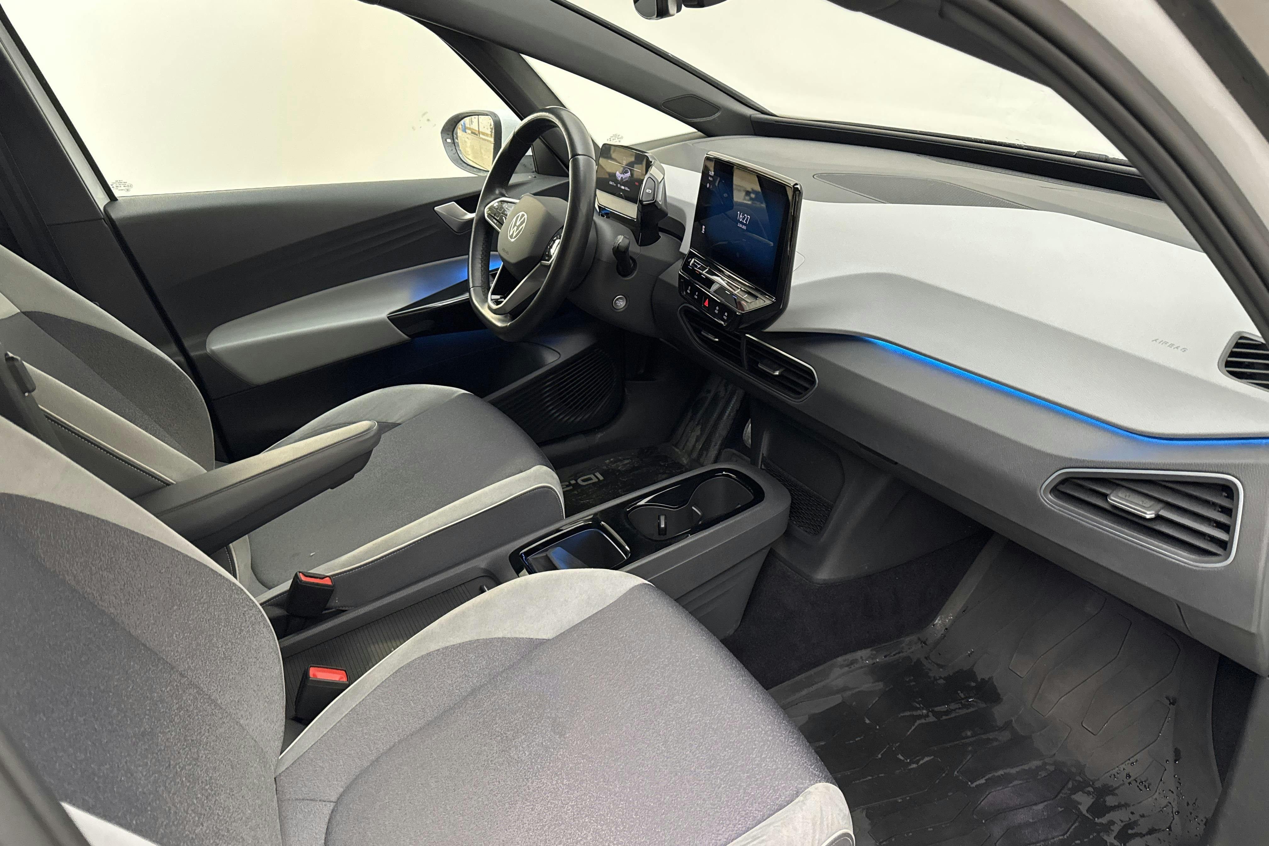 VW ID.3 77kWh (204hk) - 63 410 km - Automaatne - valge - 2022