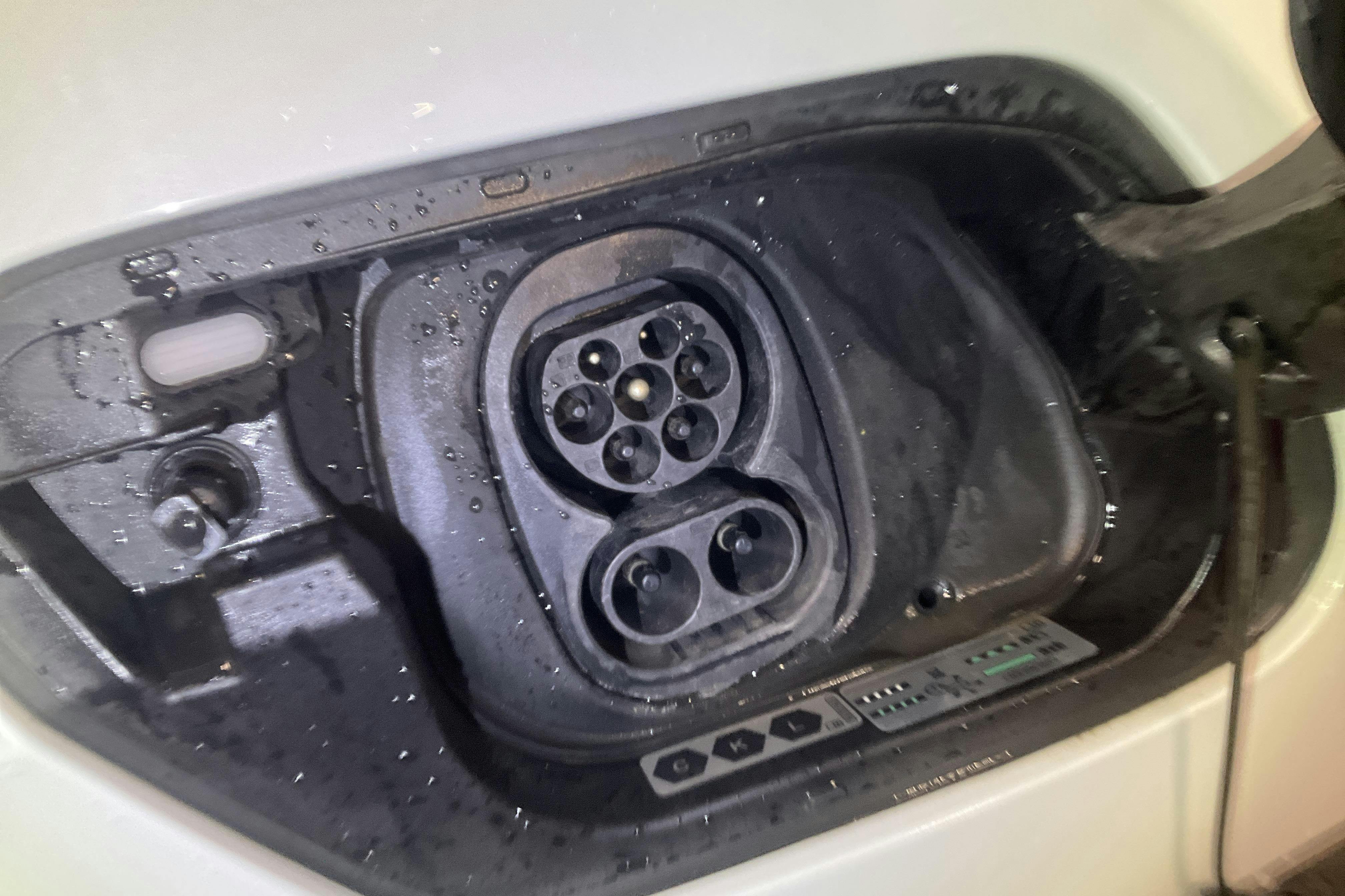 VW ID.3 77kWh (204hk) - 63 410 km - Automaatne - valge - 2022