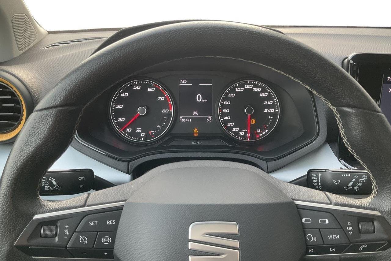 Seat Arona 1.0 TGI 5dr (90hk) - 103 440 km - Manual - white - 2023