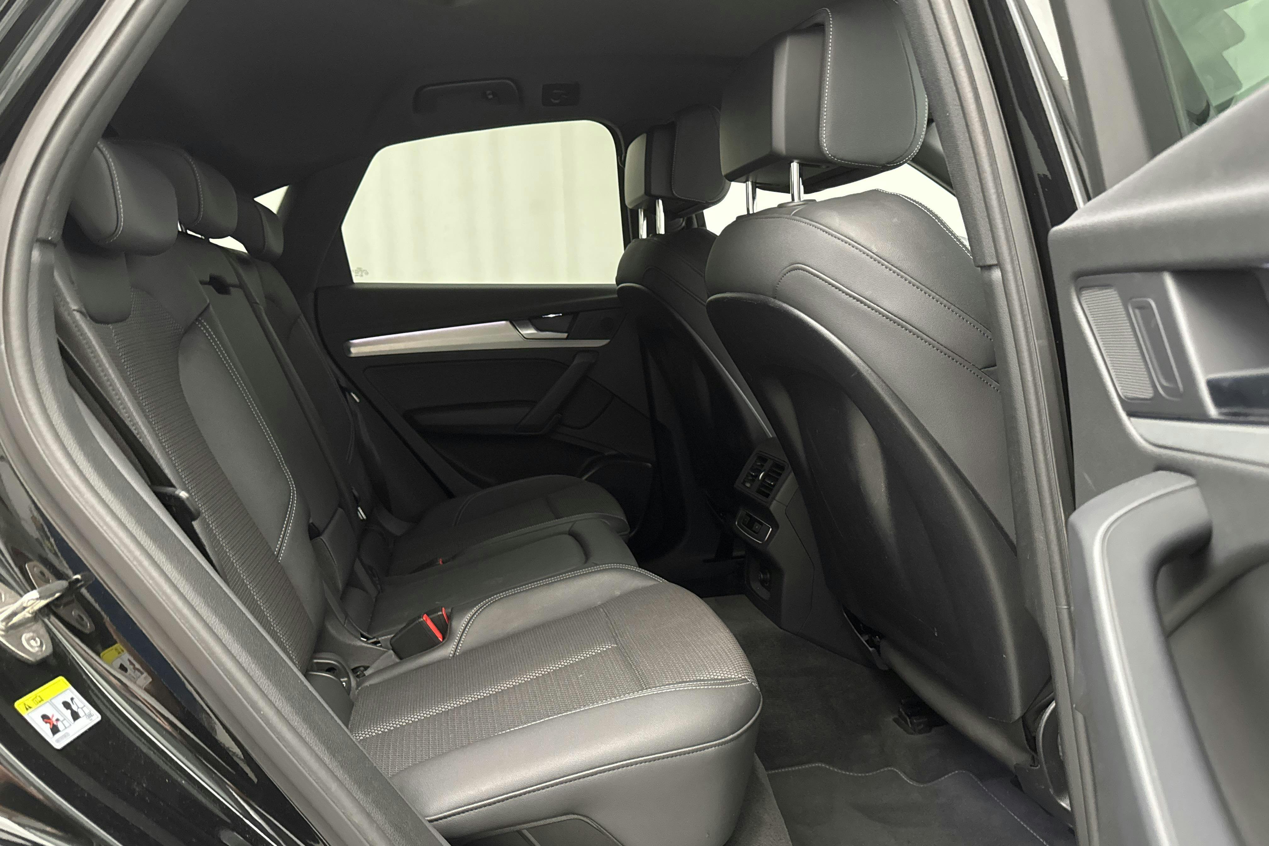Audi Q5 Sportback 55 TFSI e quattro (367hk) - 36 170 km - Automaattinen - musta - 2021