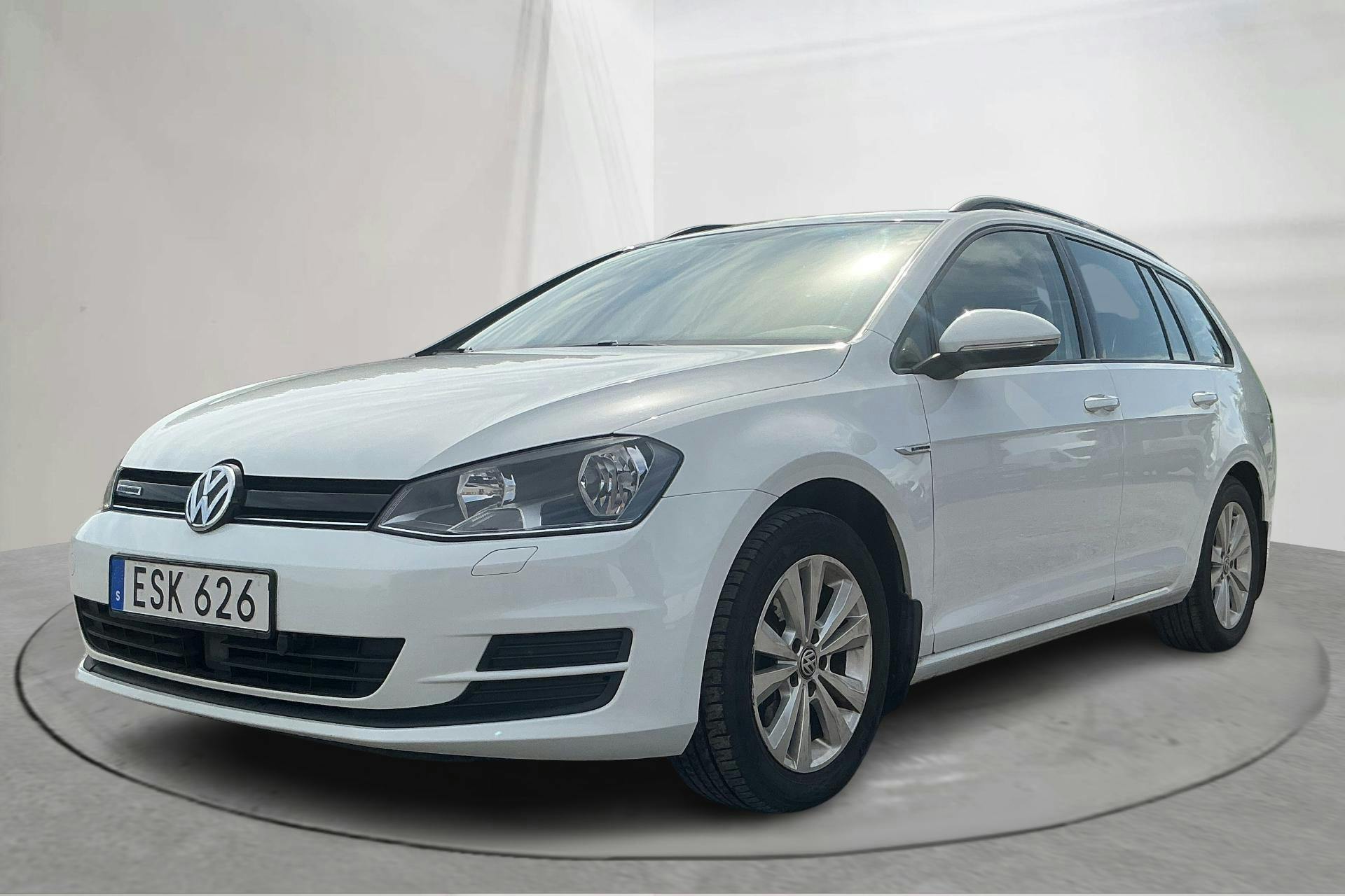 VW Golf VII 1.4 TGI BlueMotion Sportscombi (110hk) - 133 470 km - Manual - white - 2015