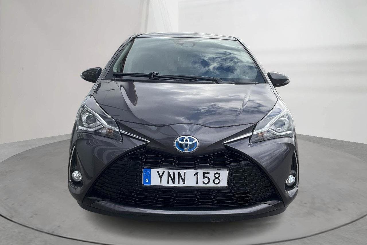 Toyota Yaris 1.5 Hybrid 5dr (101hk) - 8 640 mil - Automat - Dark Grey - 2017