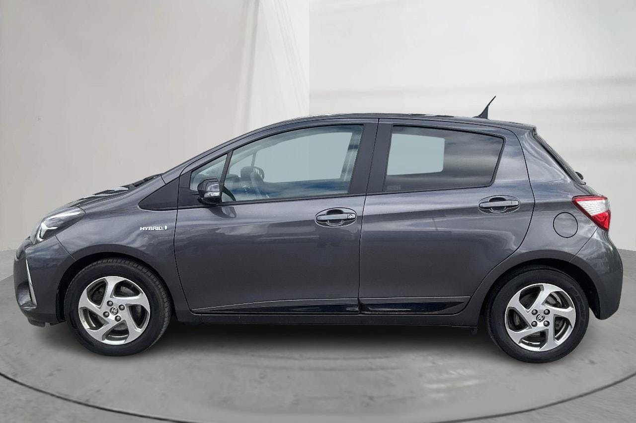 Toyota Yaris 1.5 Hybrid 5dr (101hk) - 8 640 mil - Automat - Dark Grey - 2017