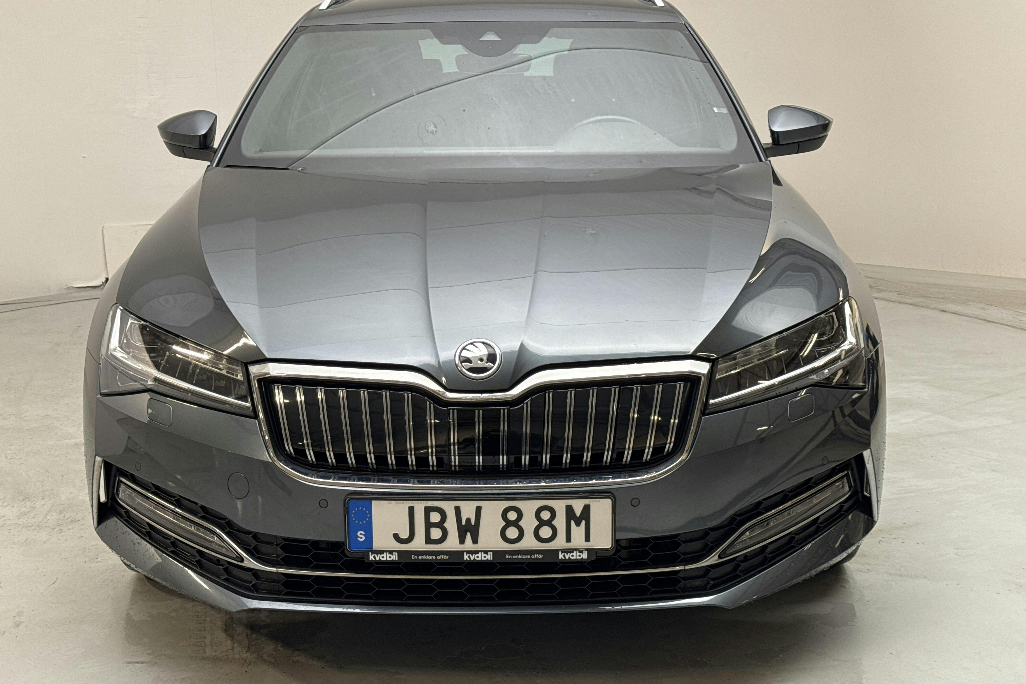 Skoda Superb 1.4 TSI PHEV Kombi (218hk) - 53 140 km - Automaatne - hall - 2021