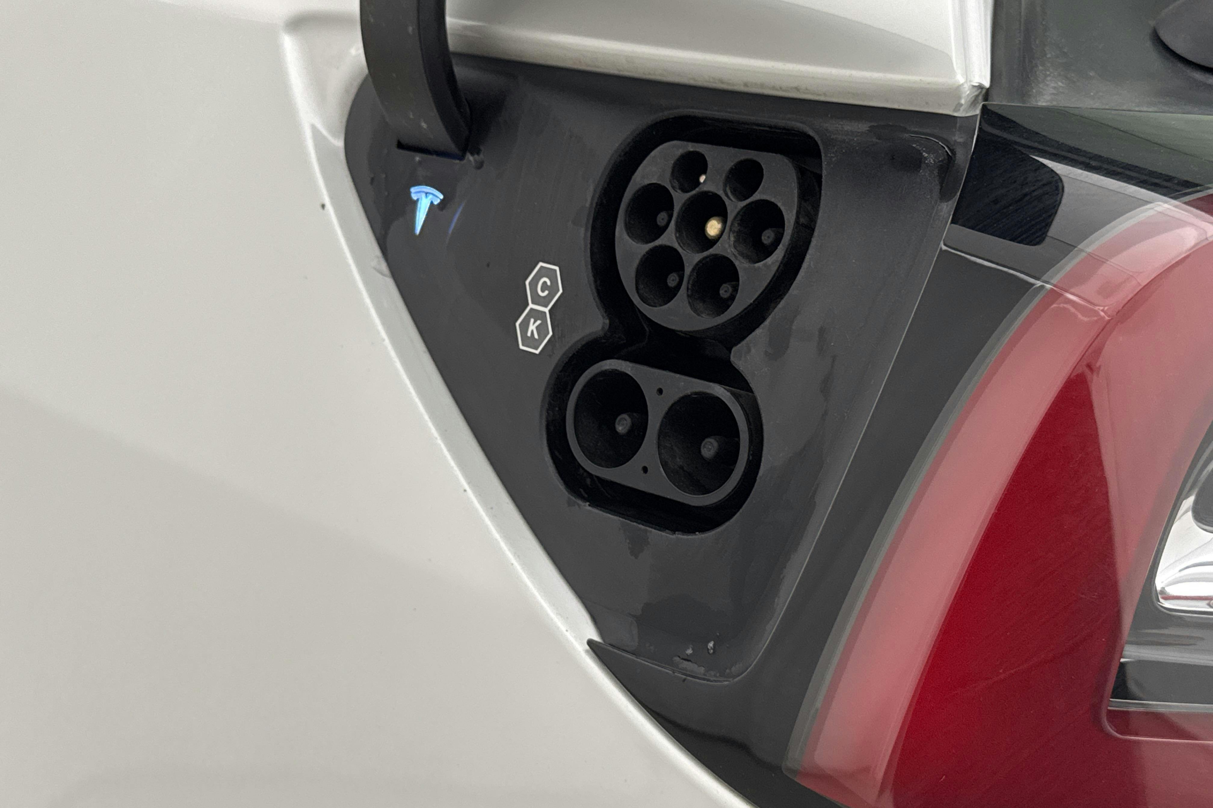 Tesla Model Y Performance Dual Motor AWD - 26 490 km - Automatic - white - 2022