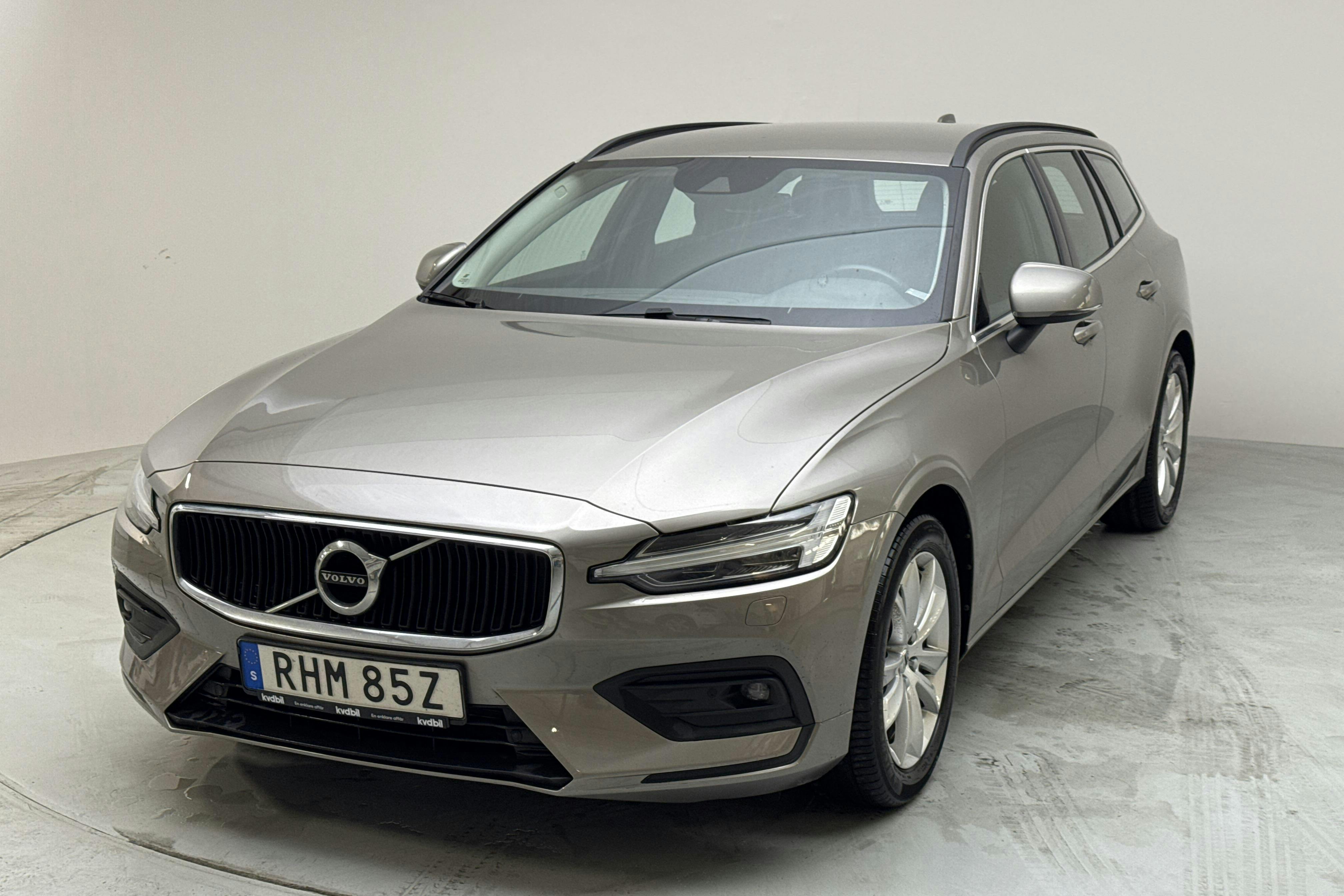 Volvo V60 B4 Mildhybrid, Bensin (197hk) - 11 774 mil - Automat - grå - 2022