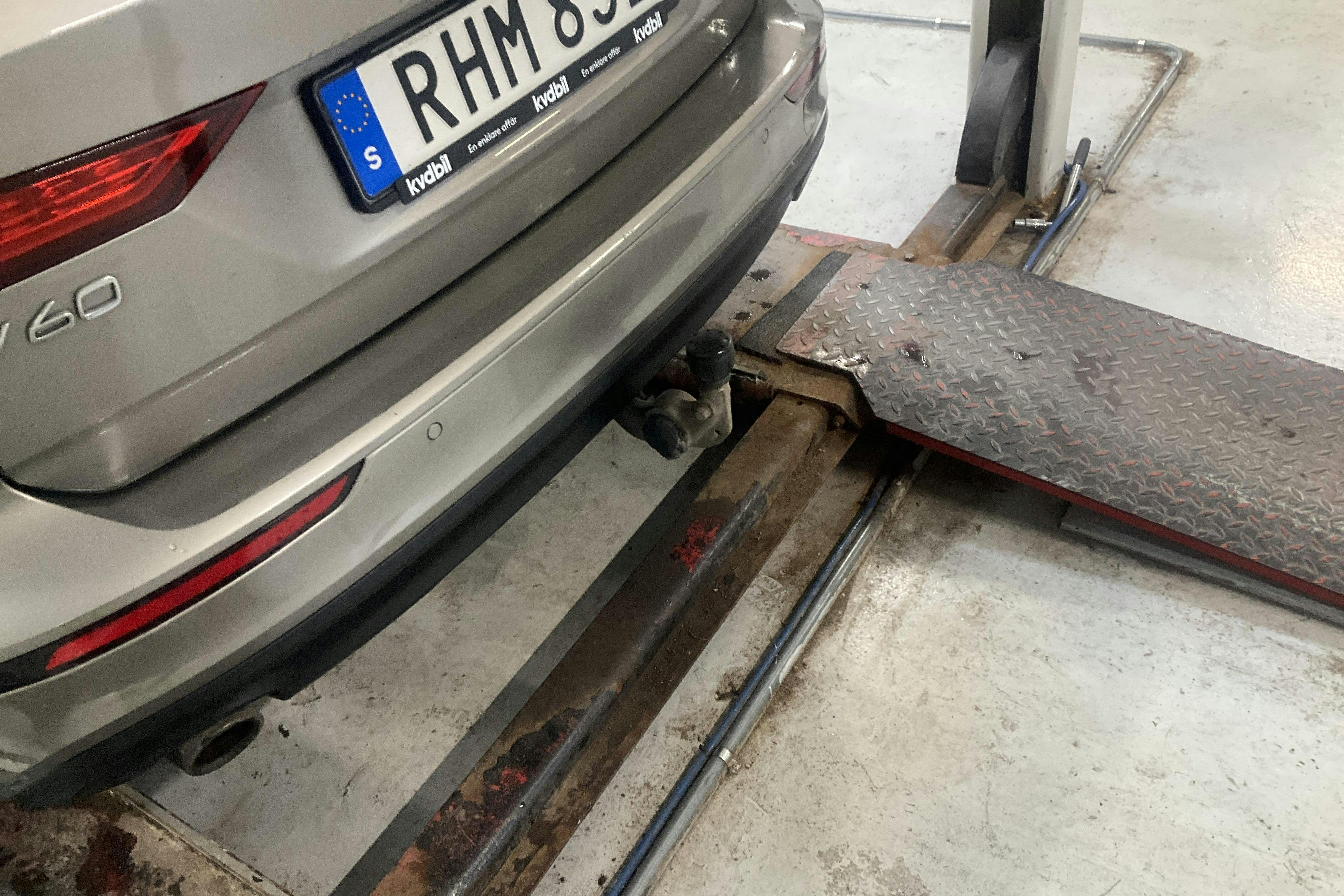 Volvo V60 B4 Mildhybrid, Bensin (197hk) - 11 774 mil - Automat - grå - 2022