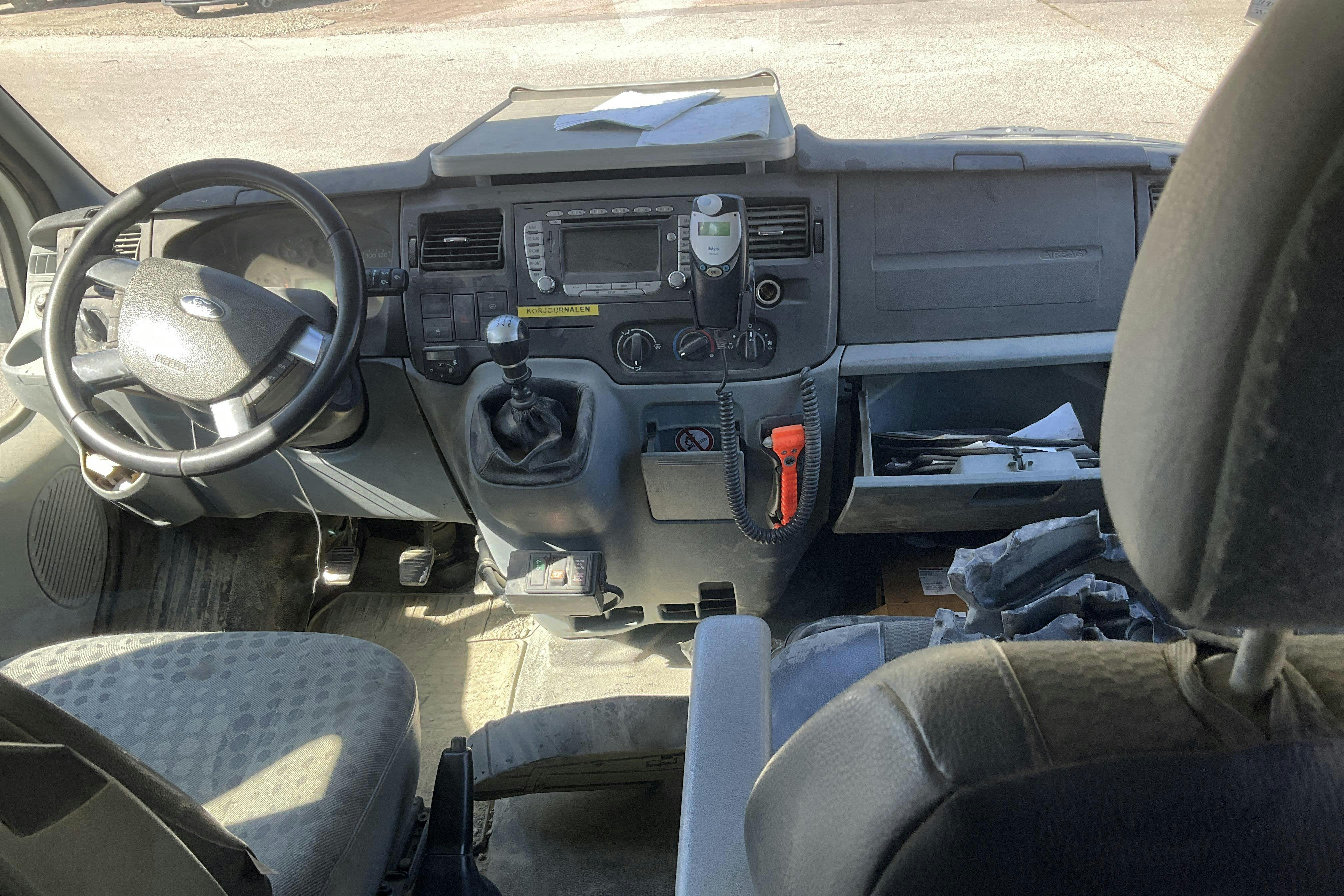 Ford Transit 350 2.2 TDCi Pickup (155hk) - 10 355 mil - Manuell - 2013
