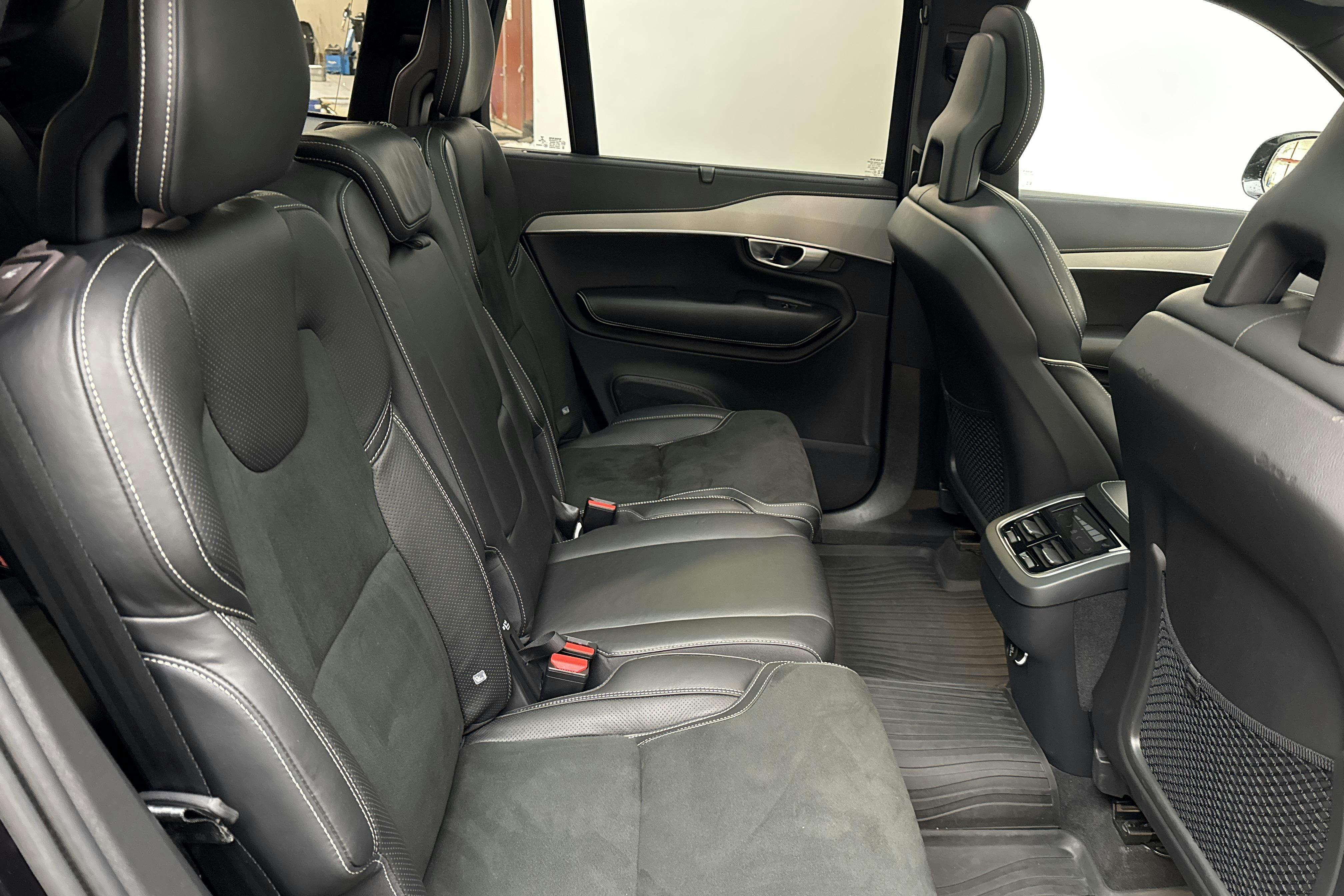 Volvo XC90 T5 AWD (250hk) - 82 380 km - Automaatne - must - 2020