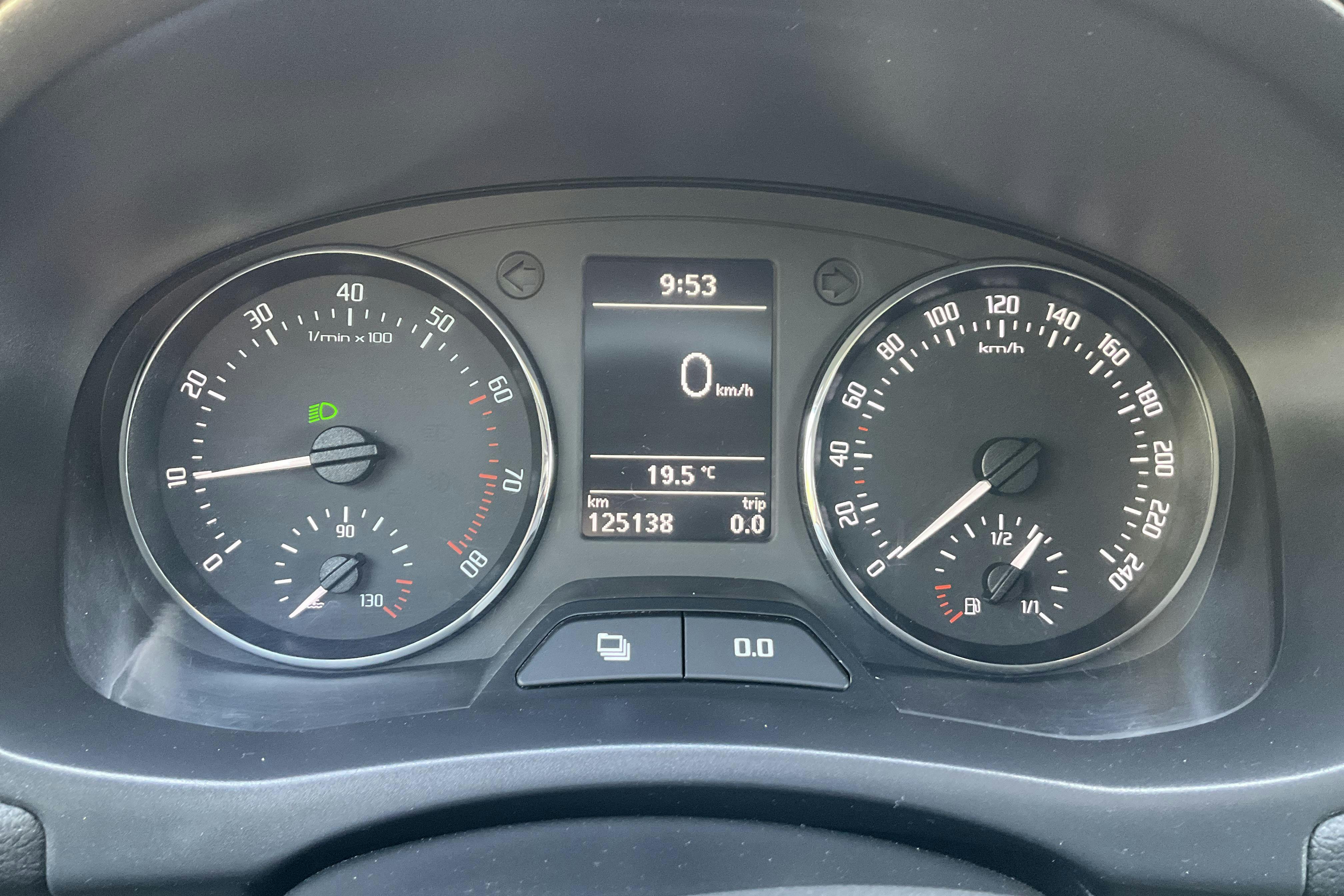 Skoda Fabia 1.2 (70hk) - 125 130 km - Käsitsi - Light Brown - 2011