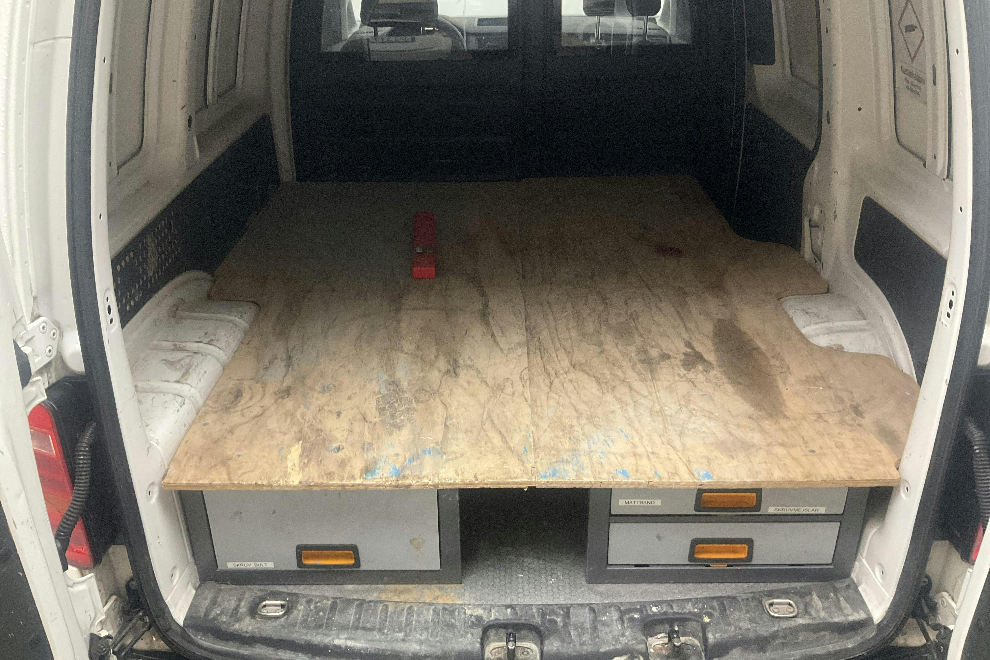 VW Caddy 1.6 TDI Skåp (75hk) - 114 080 km - Manualna - biały - 2016