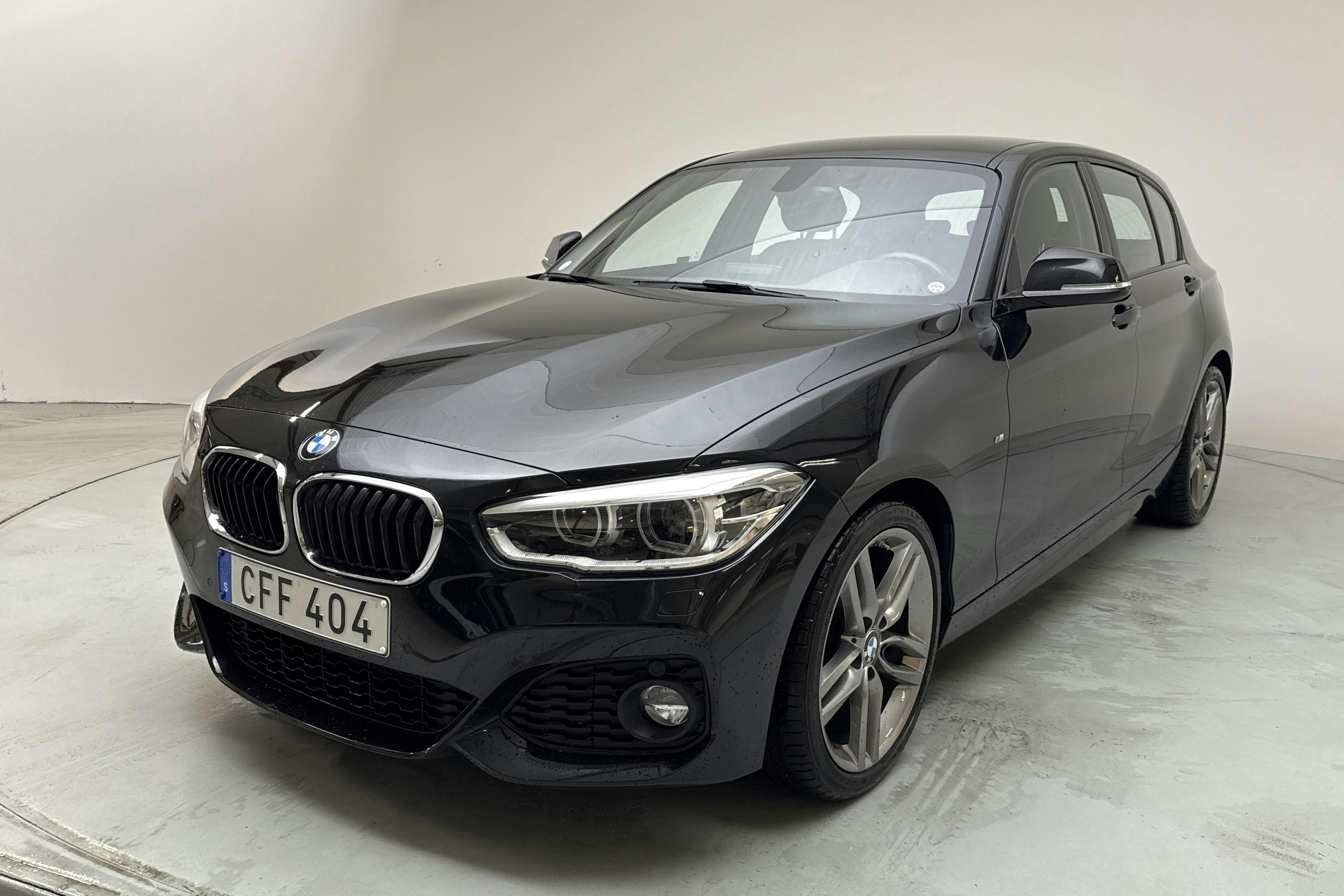 BMW 118i 5dr, F20 (136hk) - 46 200 km - Automatic - black - 2018