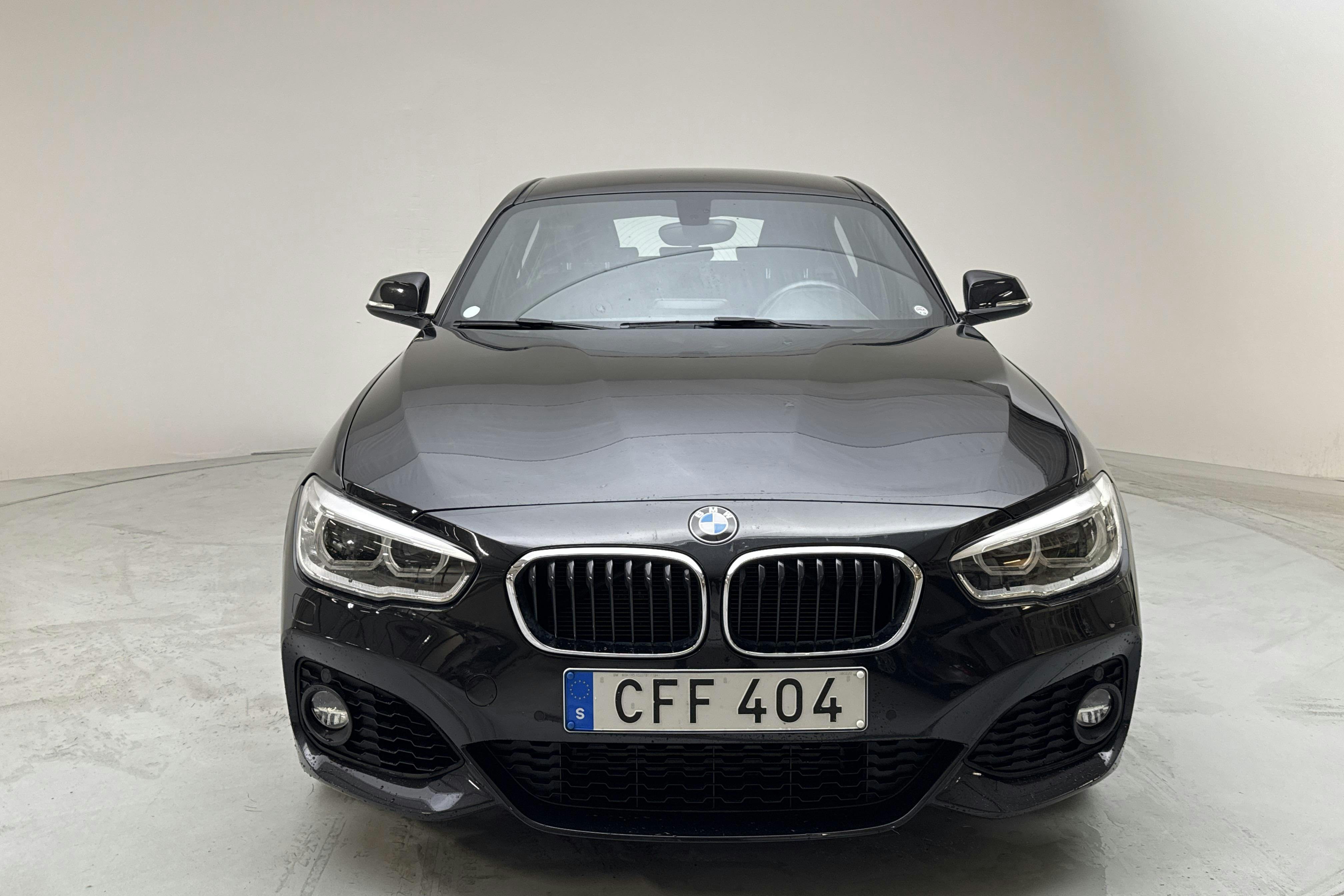 BMW 118i 5dr, F20 (136hk) - 46 200 km - Automatyczna - czarny - 2018