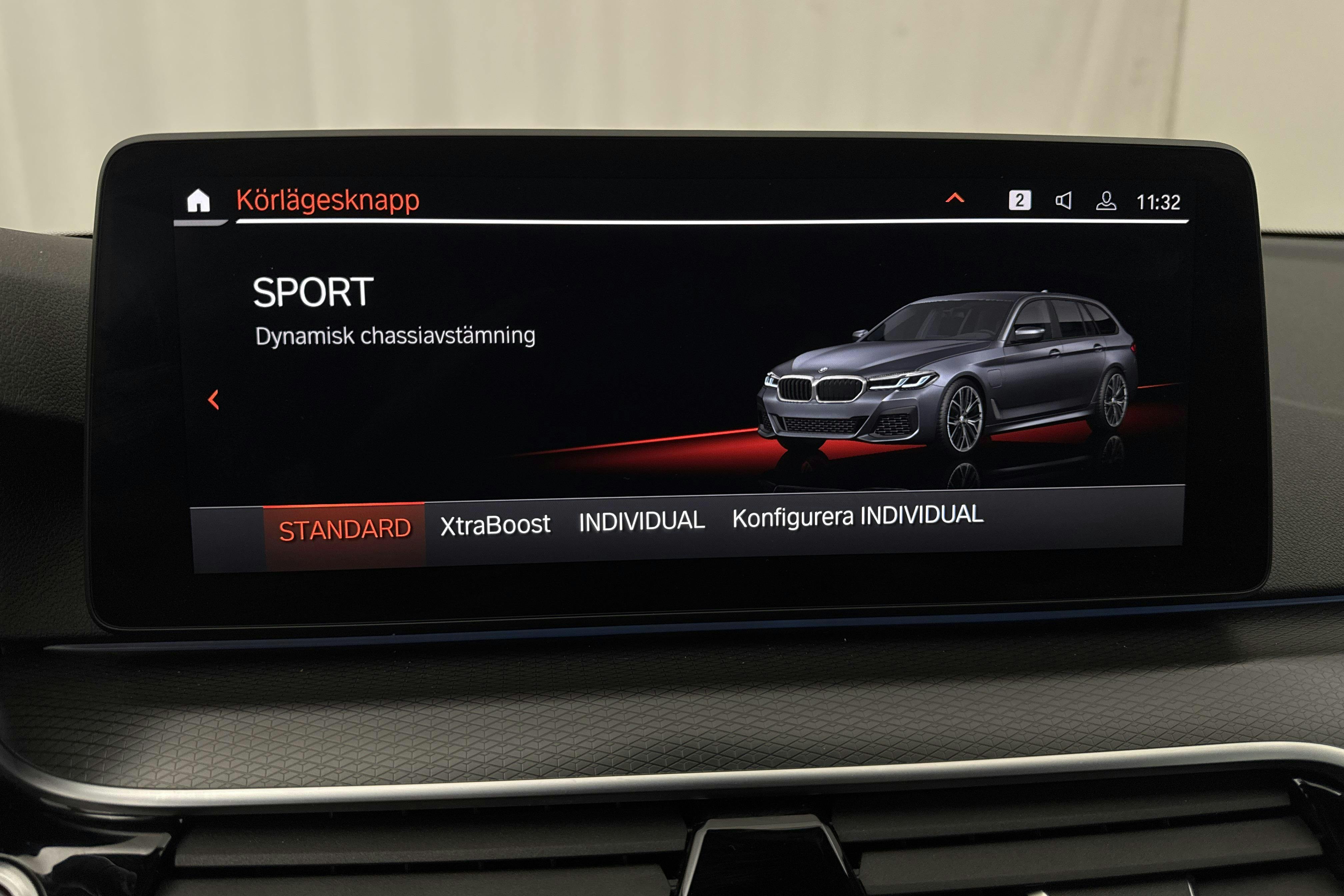 BMW 530e xDrive Touring, G31 12kWh LCI (292hk) - 68 660 km - Automatic - gray - 2022