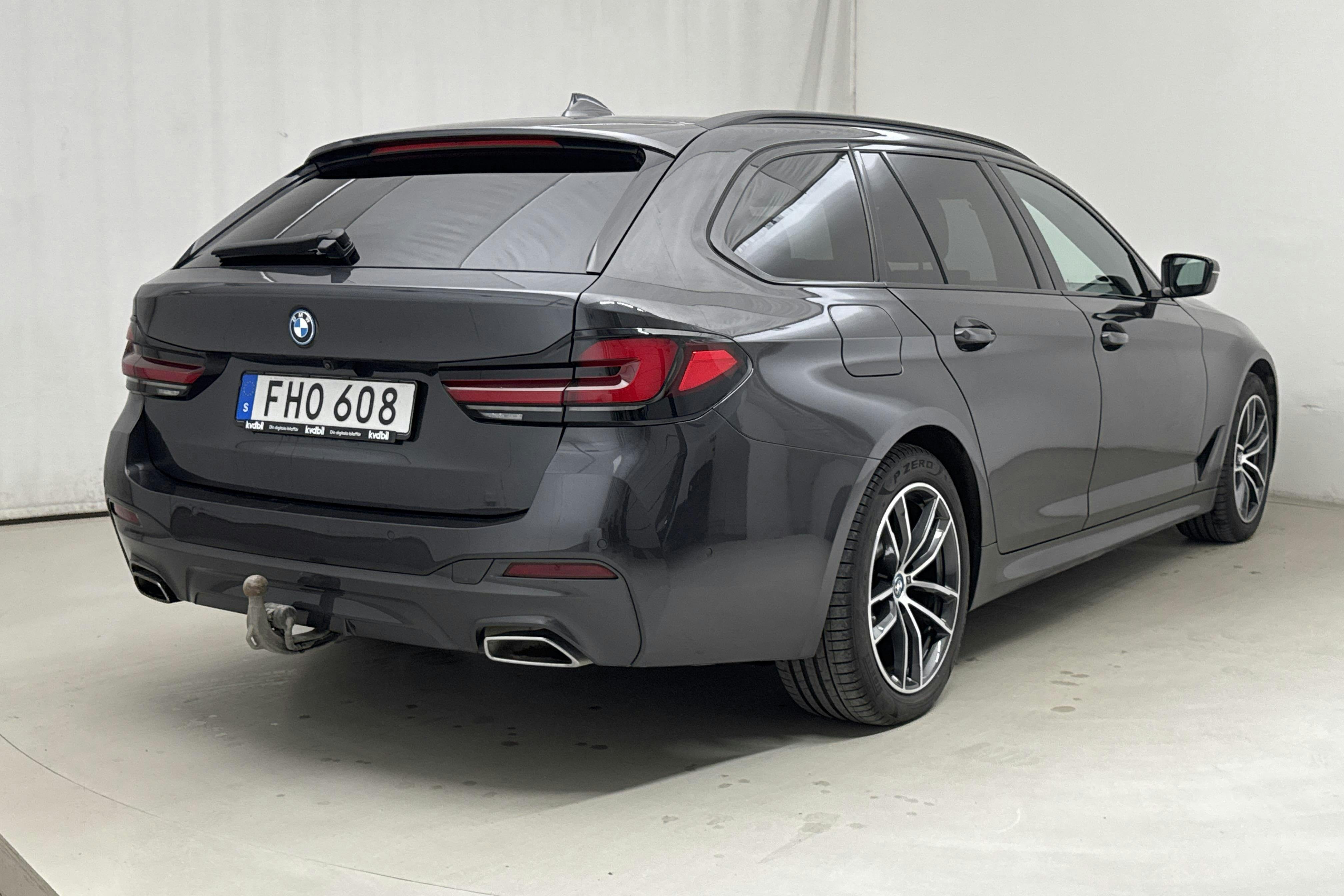 BMW 530e xDrive Touring, G31 12kWh LCI (292hk) - 68 660 km - Automatic - gray - 2022