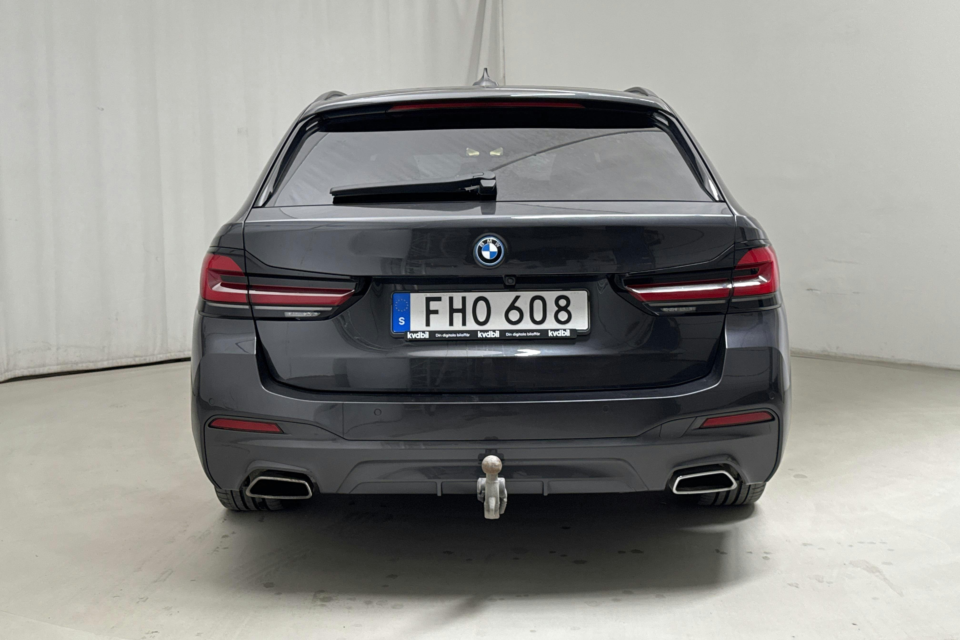 BMW 530e xDrive Touring, G31 12kWh LCI (292hk) - 68 660 km - Automatic - gray - 2022