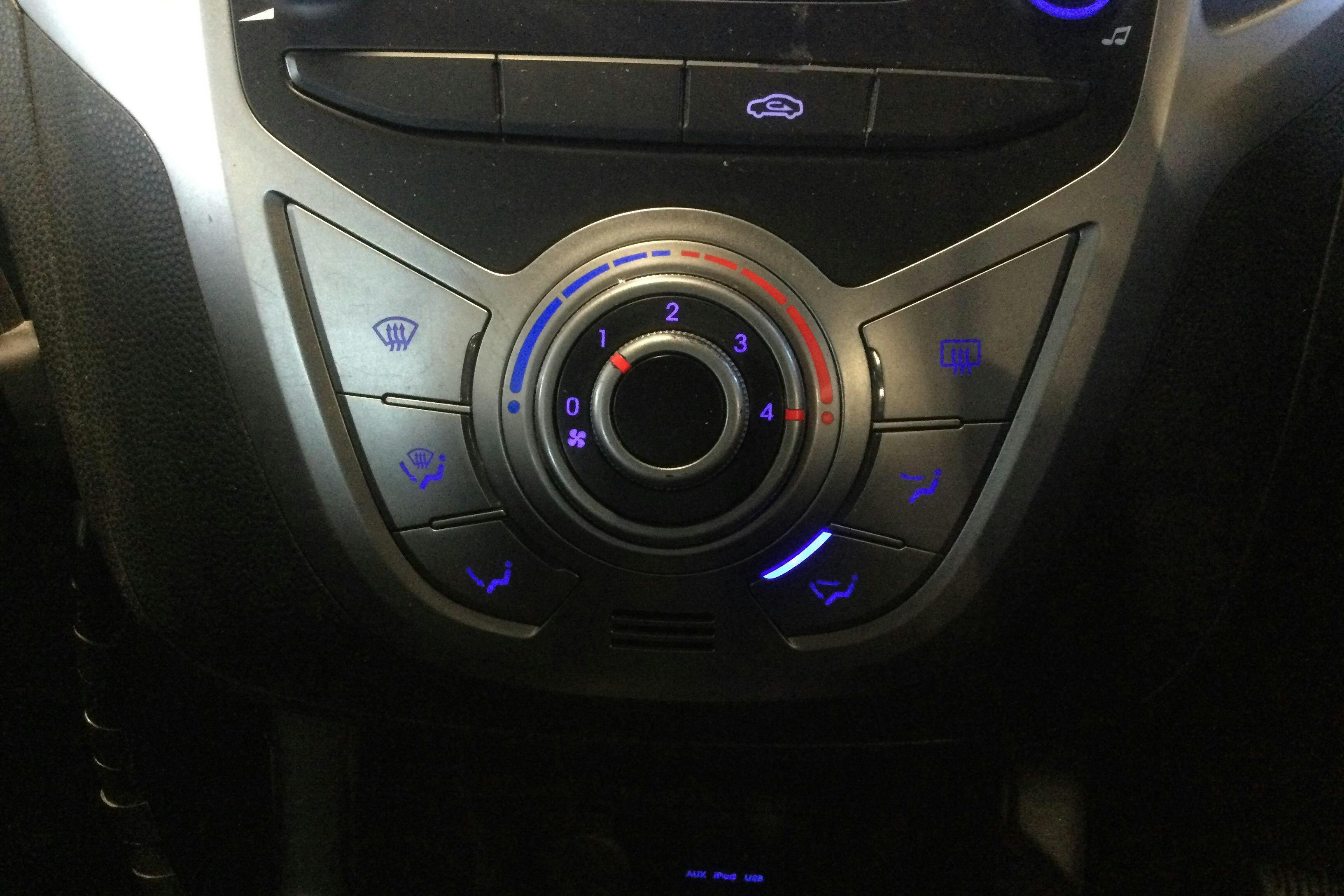 Hyundai ix20 1.6 (125hk) - 18 156 mil - Automat - vit - 2014
