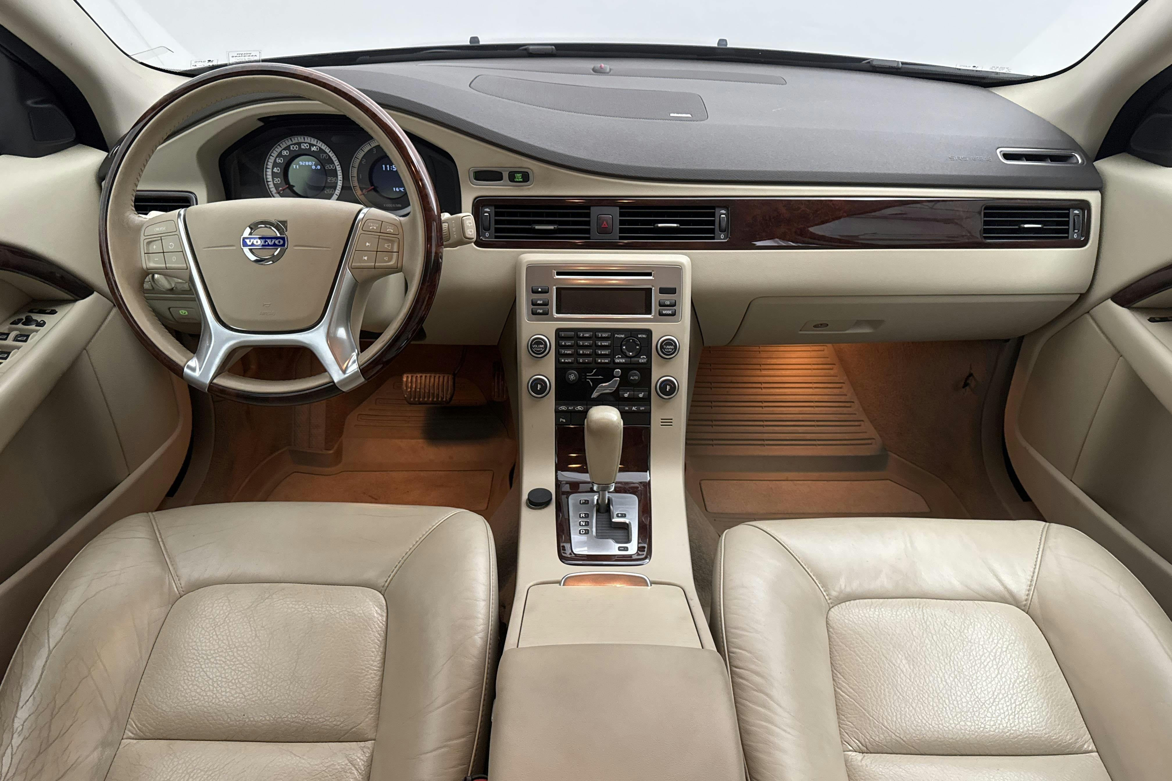 Volvo V70 II 2.0F (145hk) - 92 810 km - Automatyczna - czarny - 2010