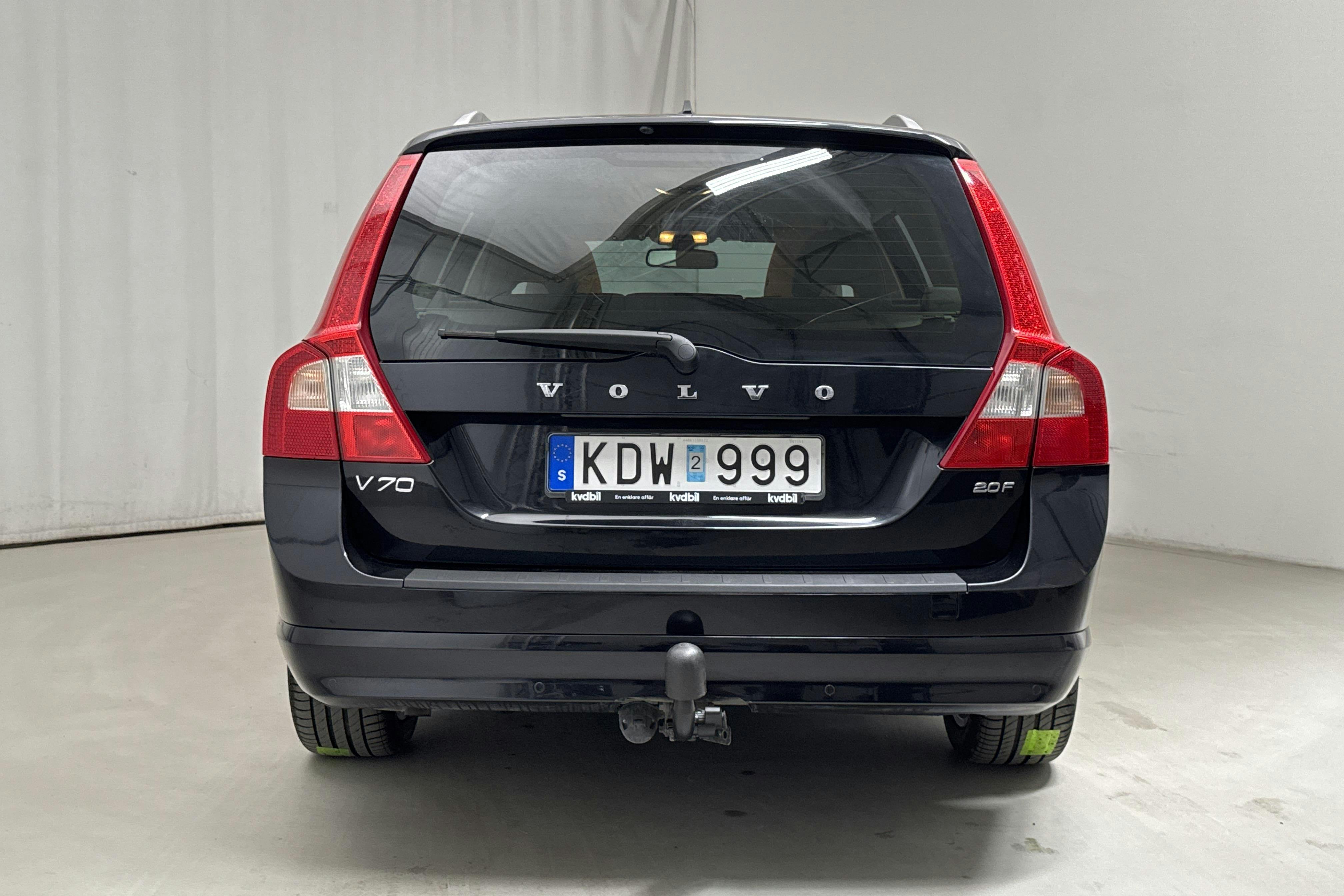 Volvo V70 II 2.0F (145hk) - 92 810 km - Automatyczna - czarny - 2010