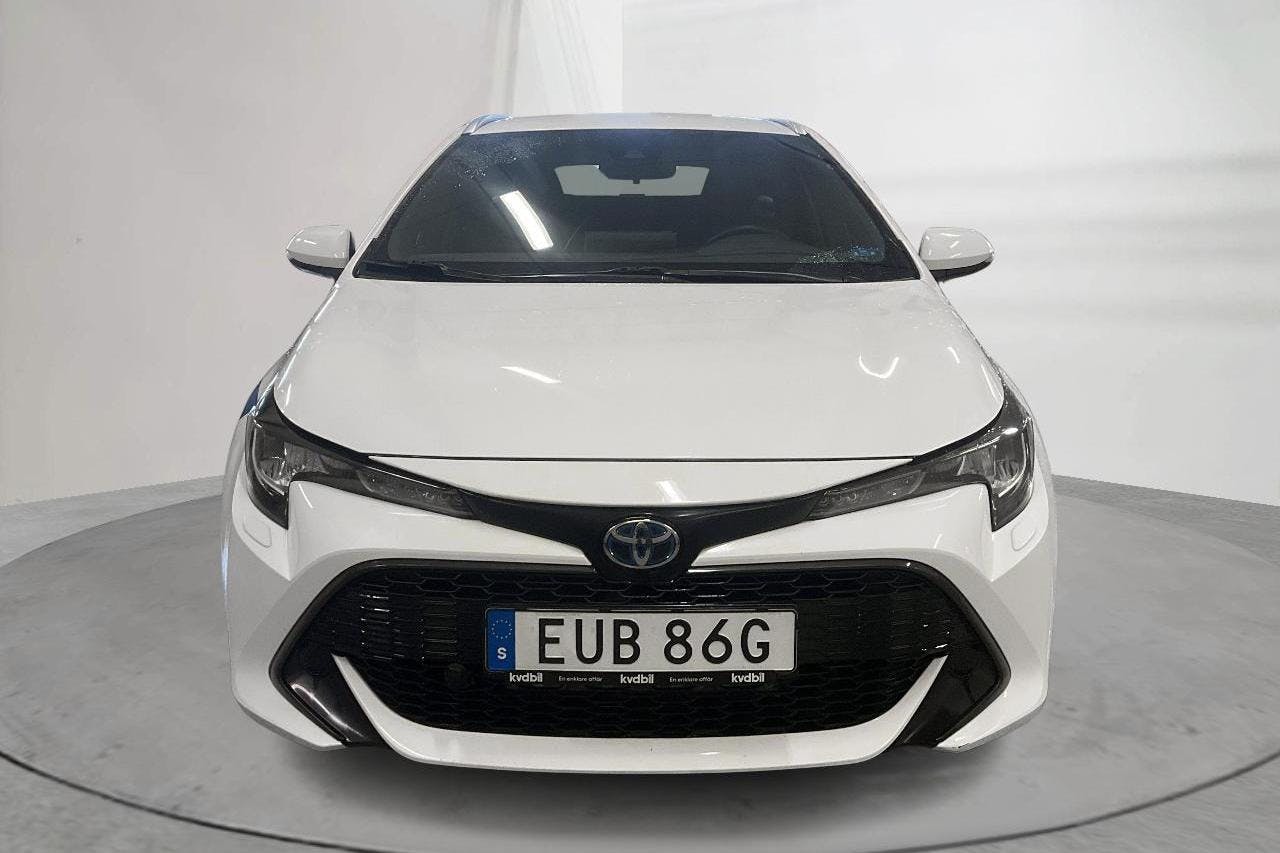 Toyota Corolla 1.8 Hybrid Touring Sports (122hk) - 79 100 km - Automaattinen - valkoinen - 2021