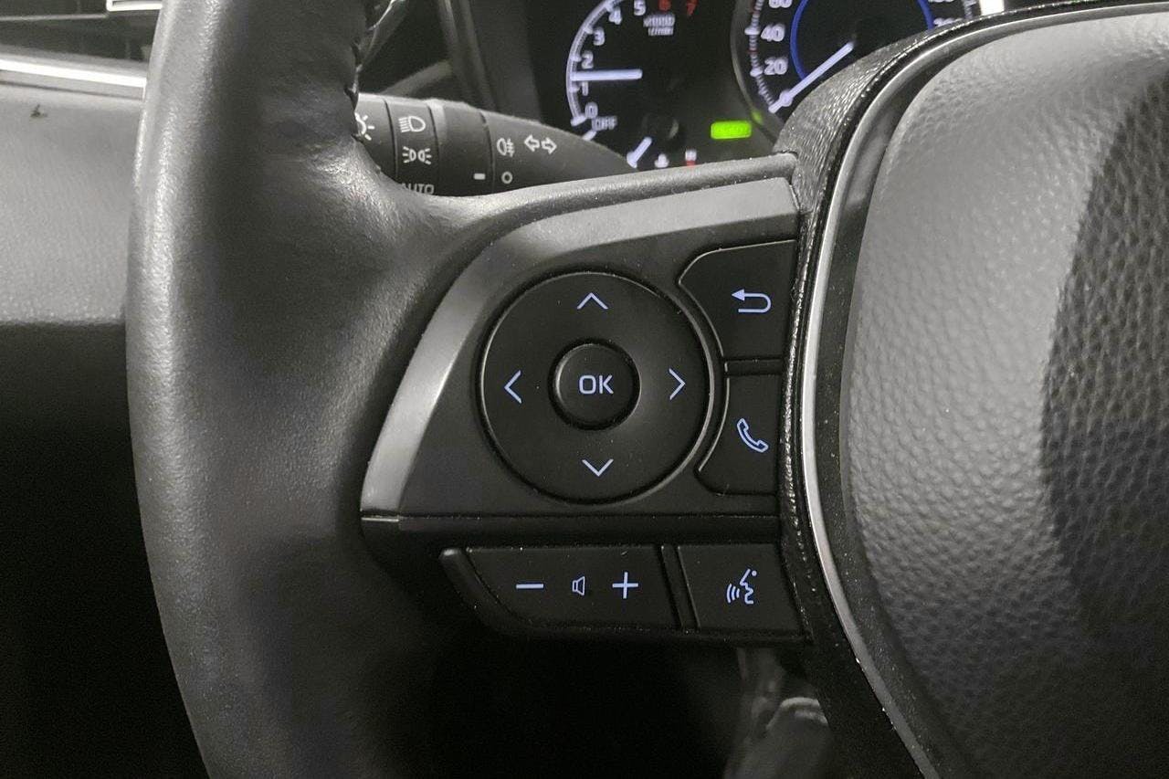 Toyota Corolla 1.8 Hybrid Touring Sports (122hk) - 79 100 km - Automaattinen - valkoinen - 2021