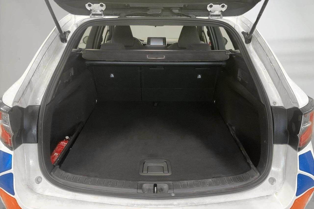 Toyota Corolla 1.8 Hybrid Touring Sports (122hk) - 79 100 km - Automaattinen - valkoinen - 2021
