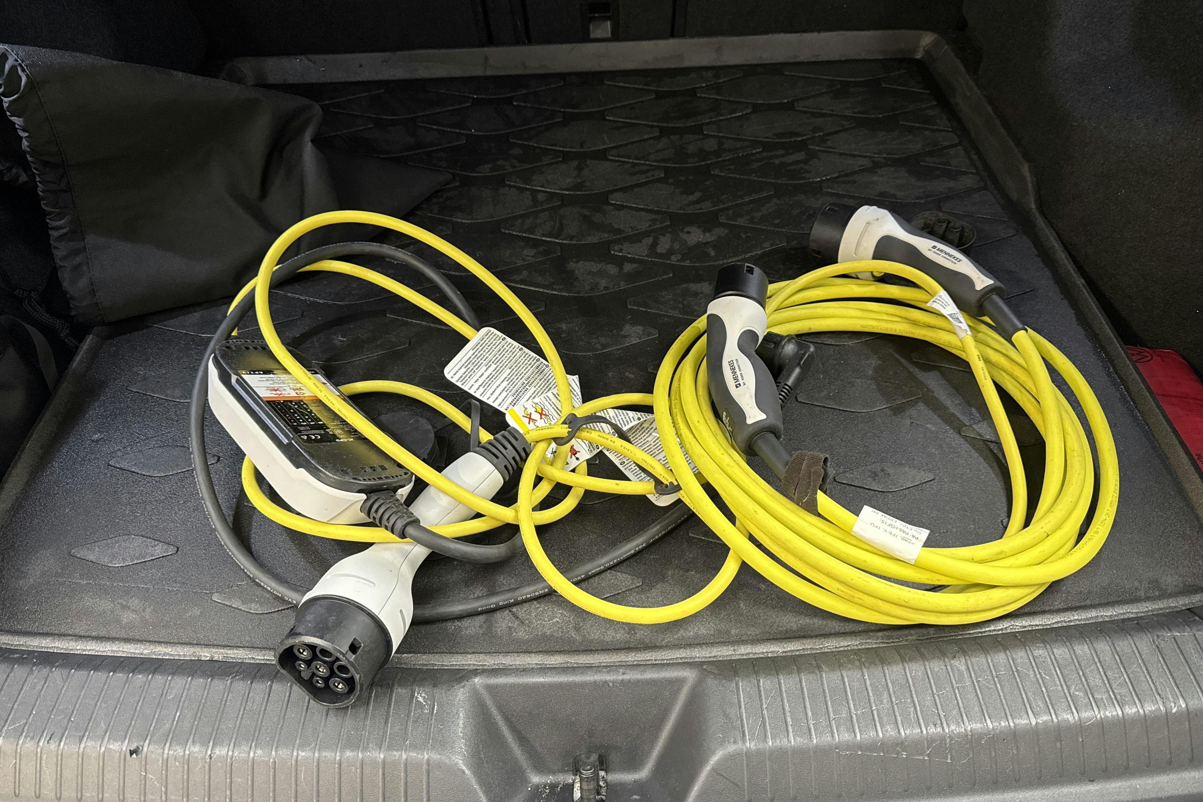 VW ID.4 GTX 77kWh AWD (299hk) - 46 690 km - Automatic - white - 2023