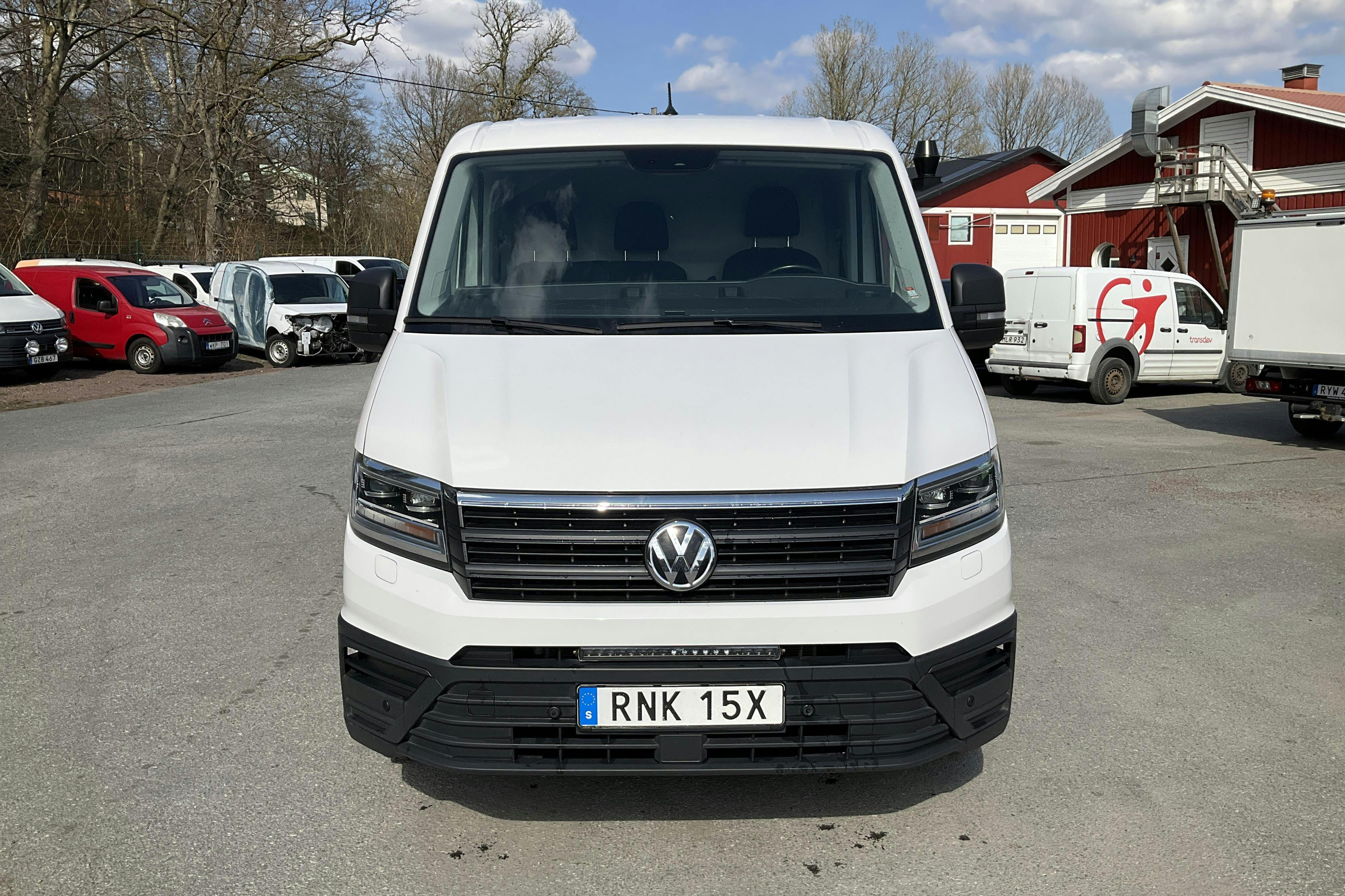 VW Crafter 35 2.0 TDI Skåp (140hk) - 175 320 km - Käsitsi - valge - 2021