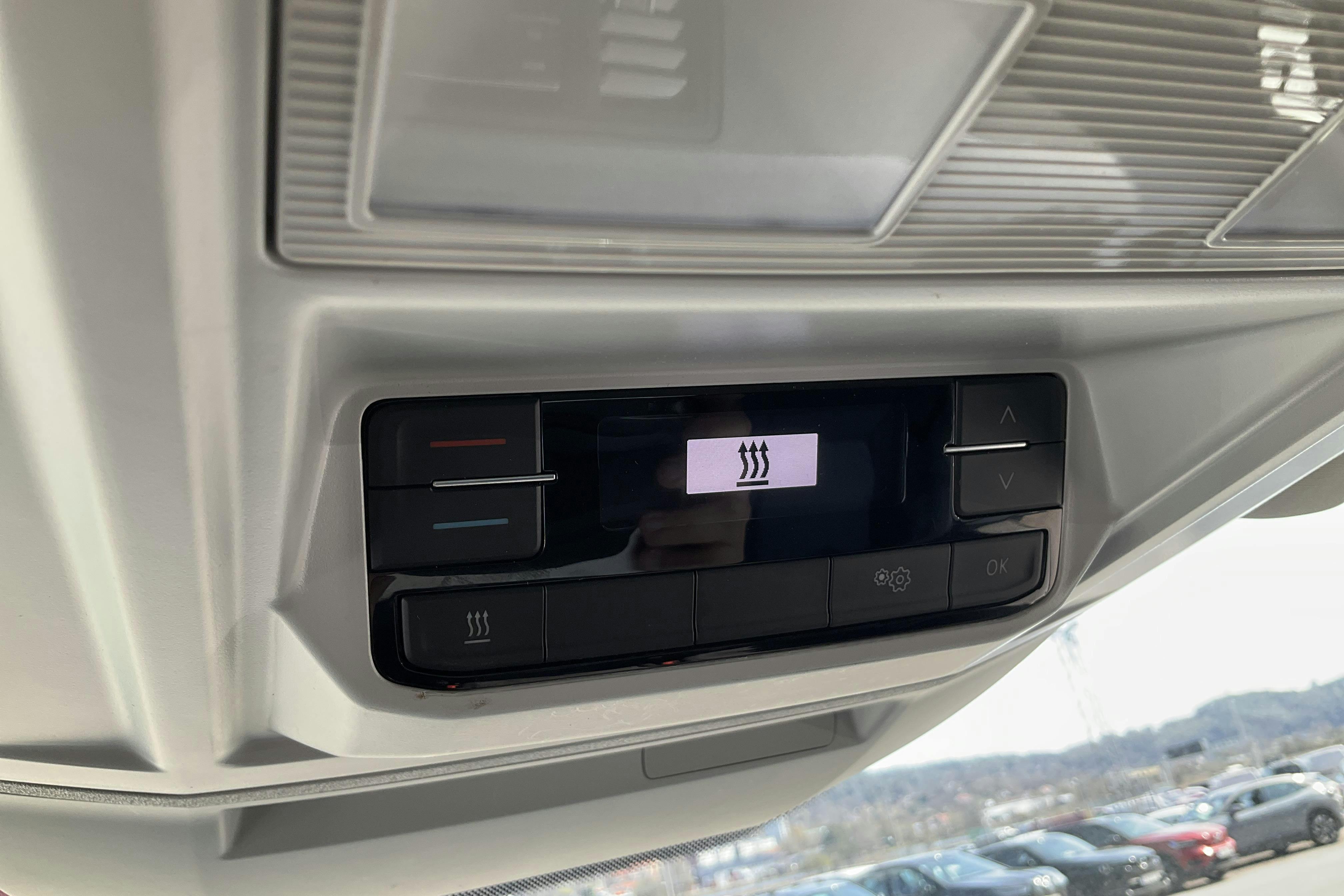 VW Crafter 35 2.0 TDI Skåp (140hk) - 175 320 km - Käsitsi - valge - 2021