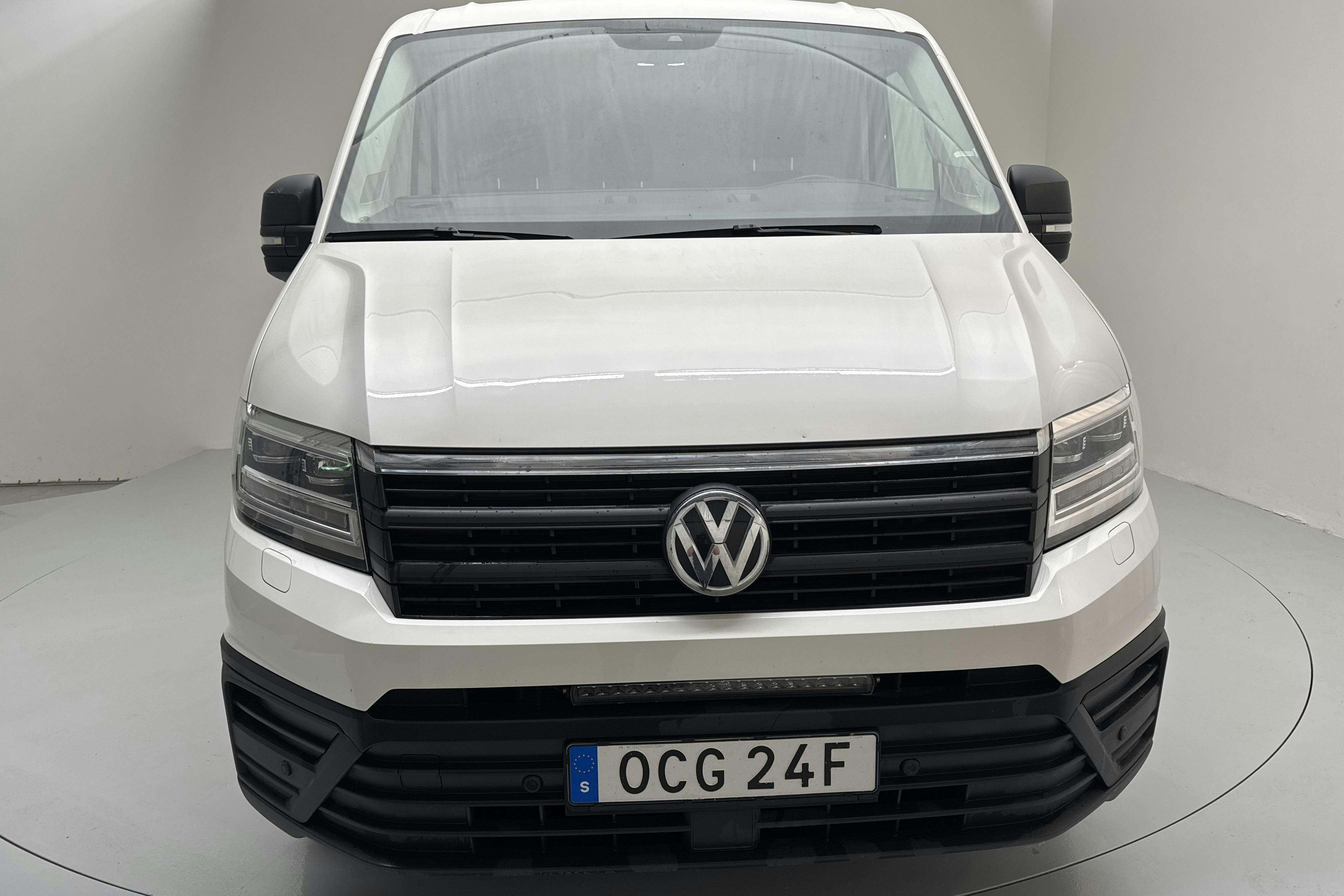 VW Crafter 35 2.0 TDI Skåp (140hk) - 160 200 km - Manualna - biały - 2021