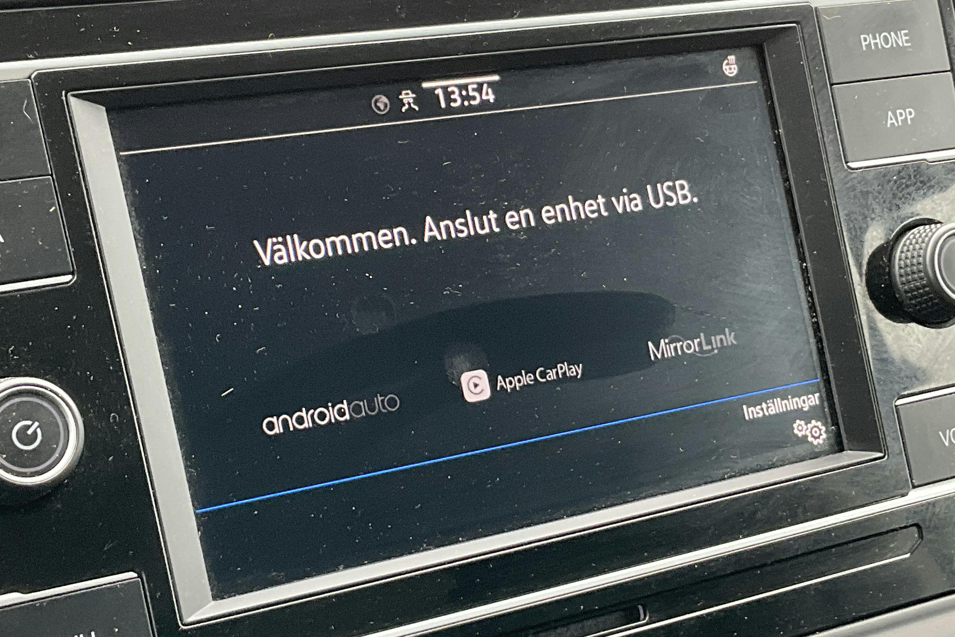VW Crafter 35 2.0 TDI Skåp (140hk) - 160 200 km - Manualna - biały - 2021