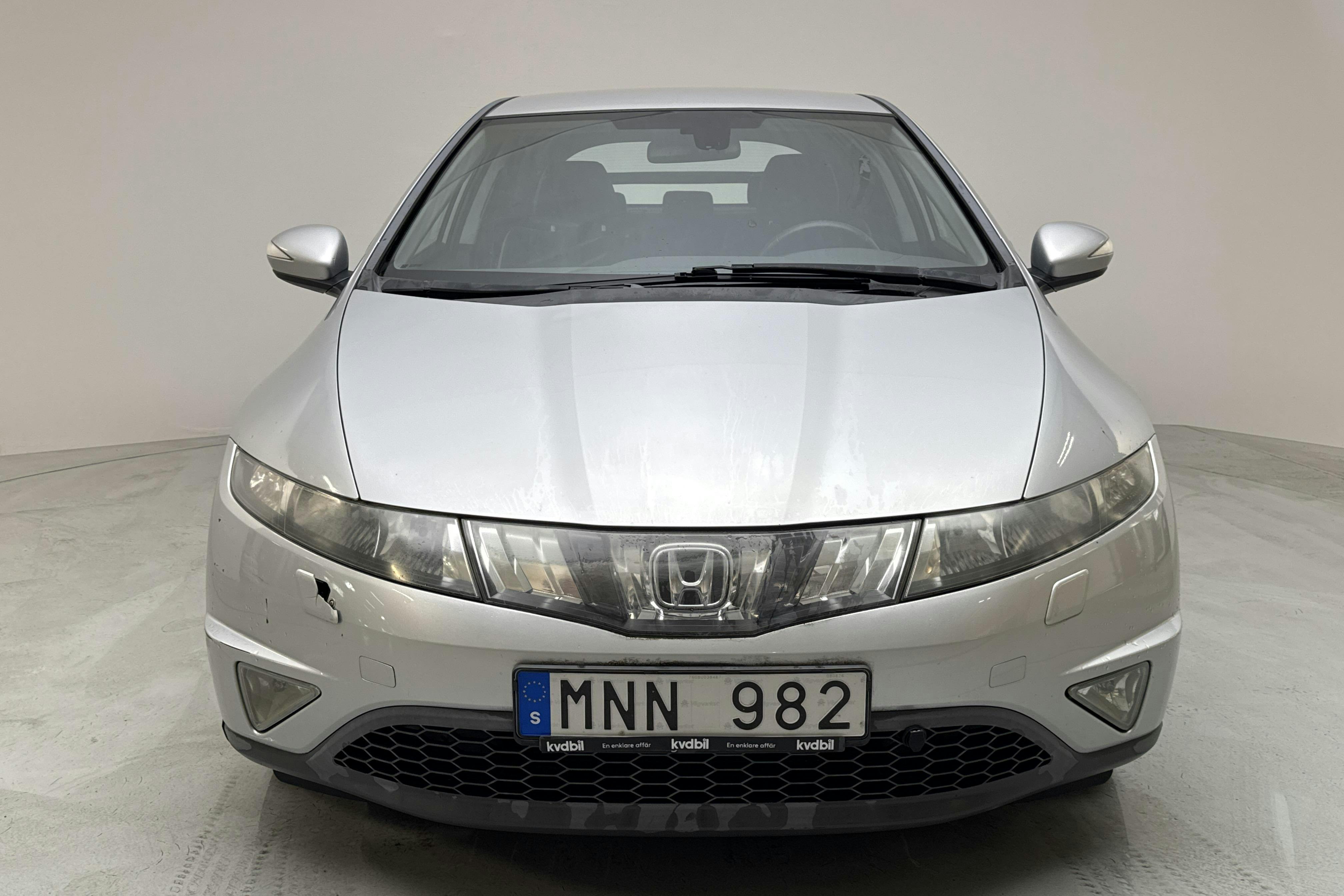 Honda Civic 1.8 5dr (140hk) - 5 841 mil - Manuell - silver - 2008