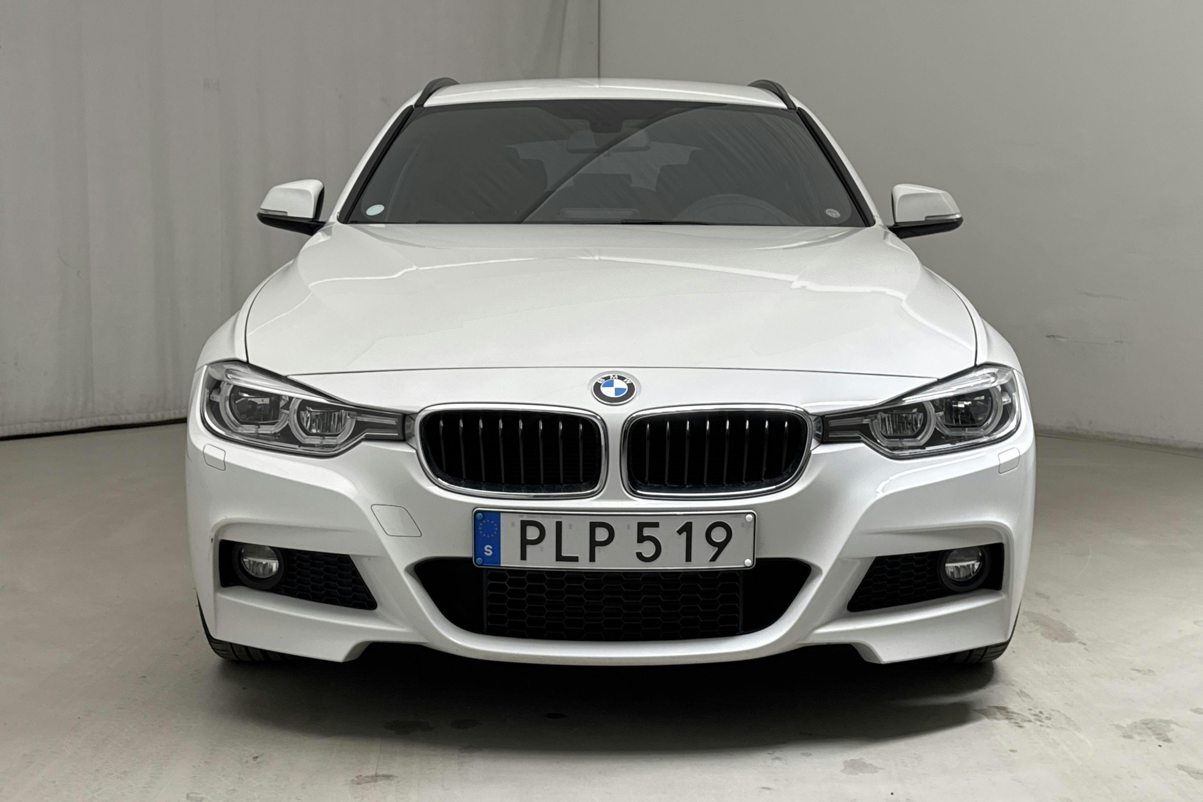 BMW 320d xDrive Touring, F31 (190hk) - 78 710 km - Automatic - white - 2017