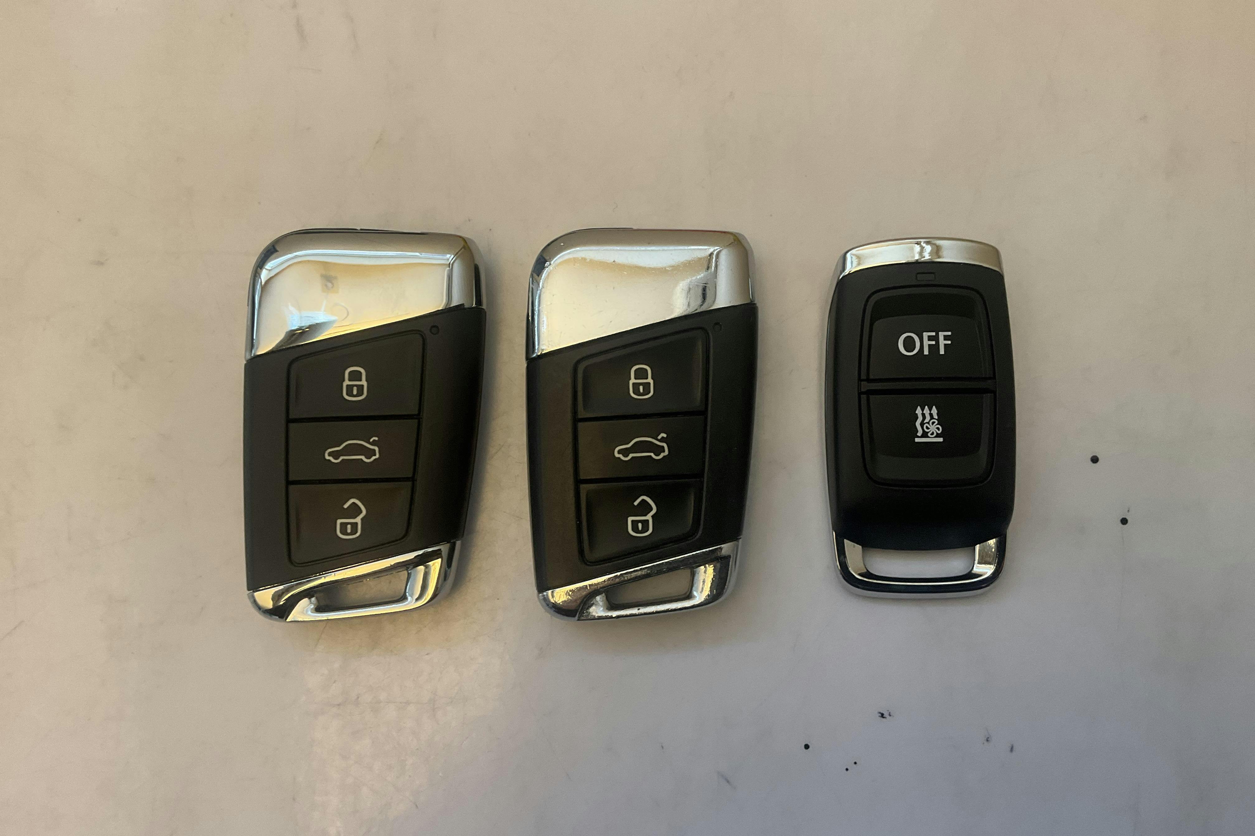 VW Passat 2.0 TDI Sportscombi 4MOTION (190hk) - 202 530 km - Automatic - red - 2018