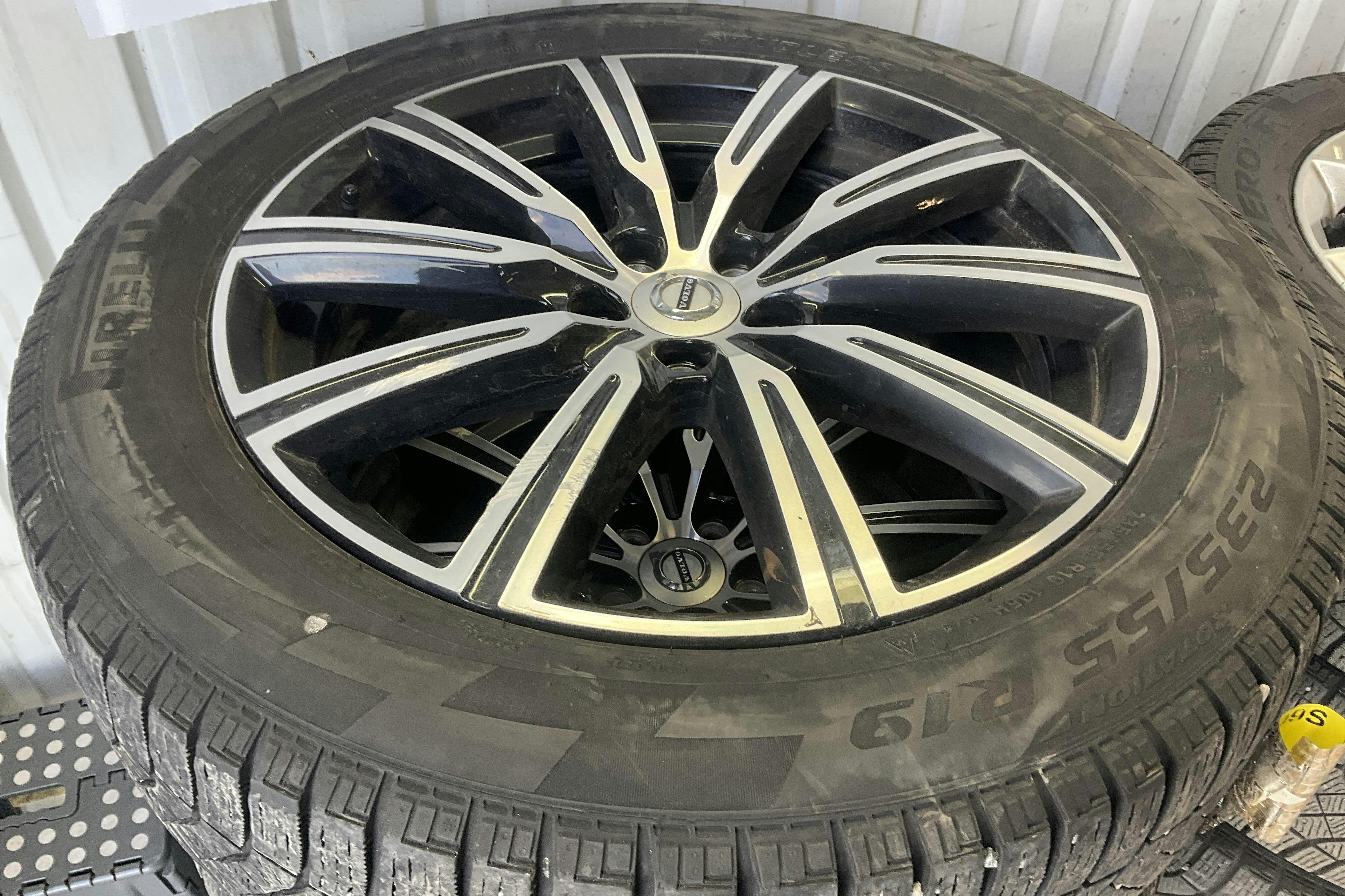 Volvo XC60 D4 AWD (190hk) - 99 060 km - Automatic - black - 2019