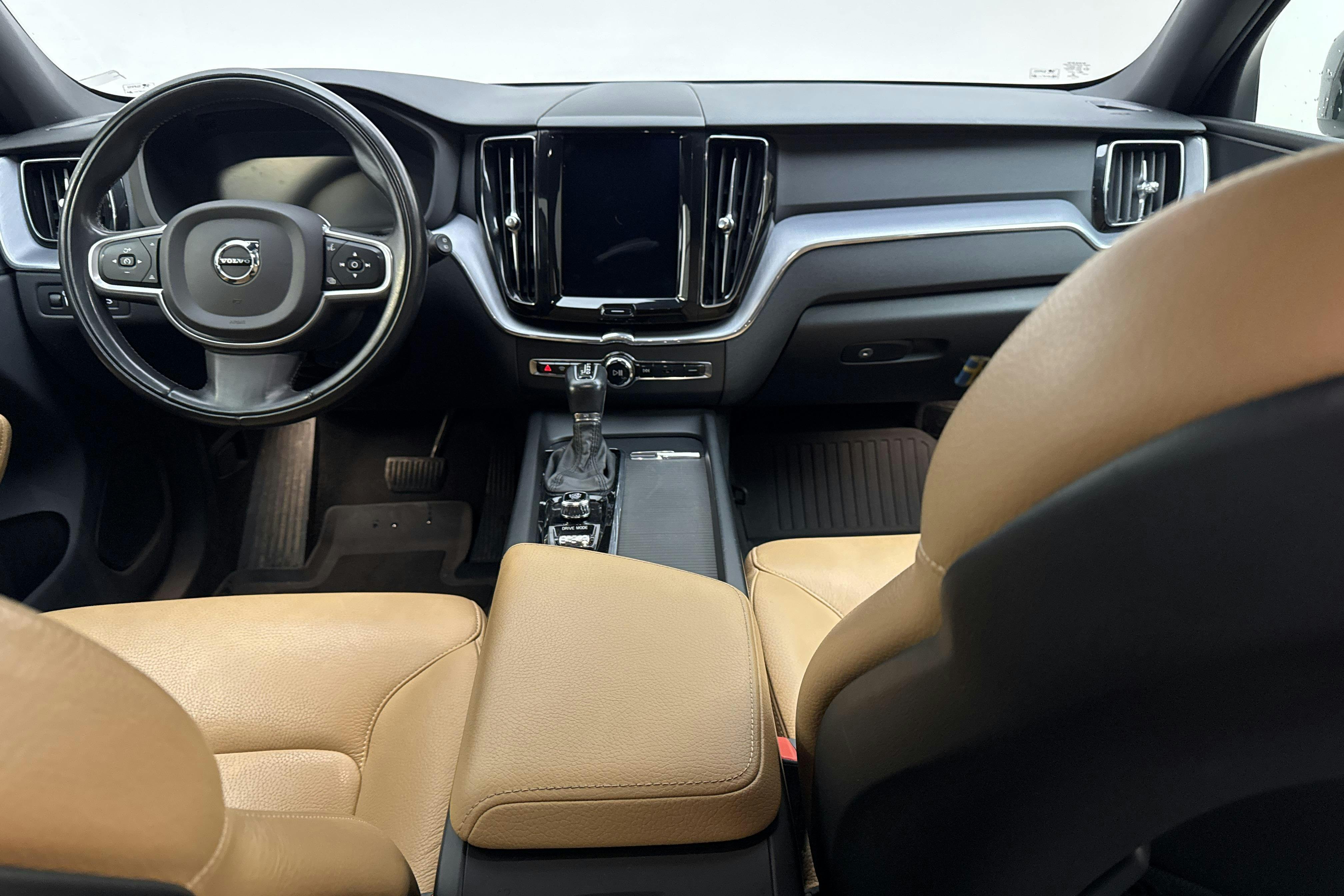 Volvo XC60 D4 AWD (190hk) - 99 060 km - Automatic - black - 2019