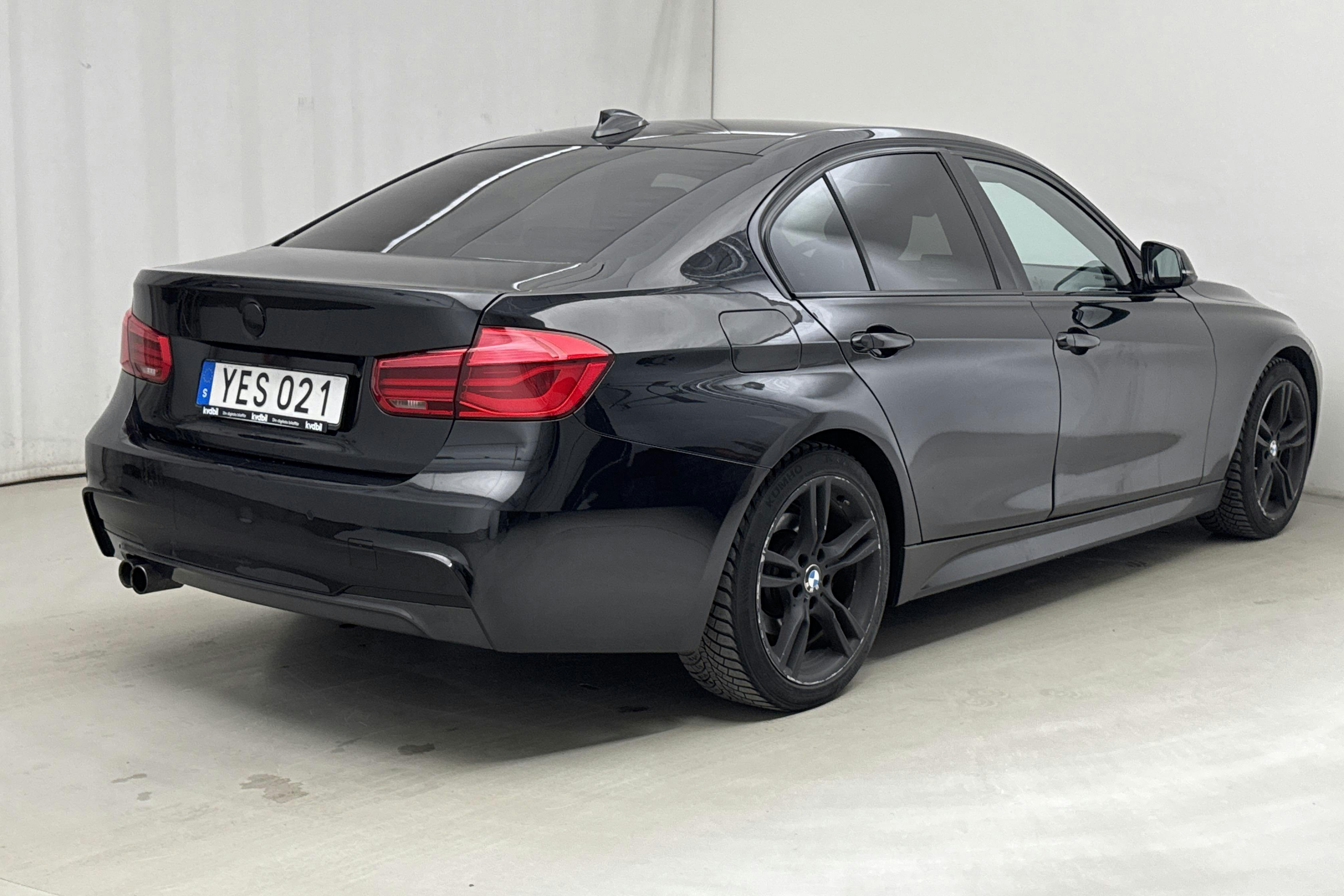 BMW 330e Sedan, F30 (252hk) - 163 080 km - Automaatne - must - 2016