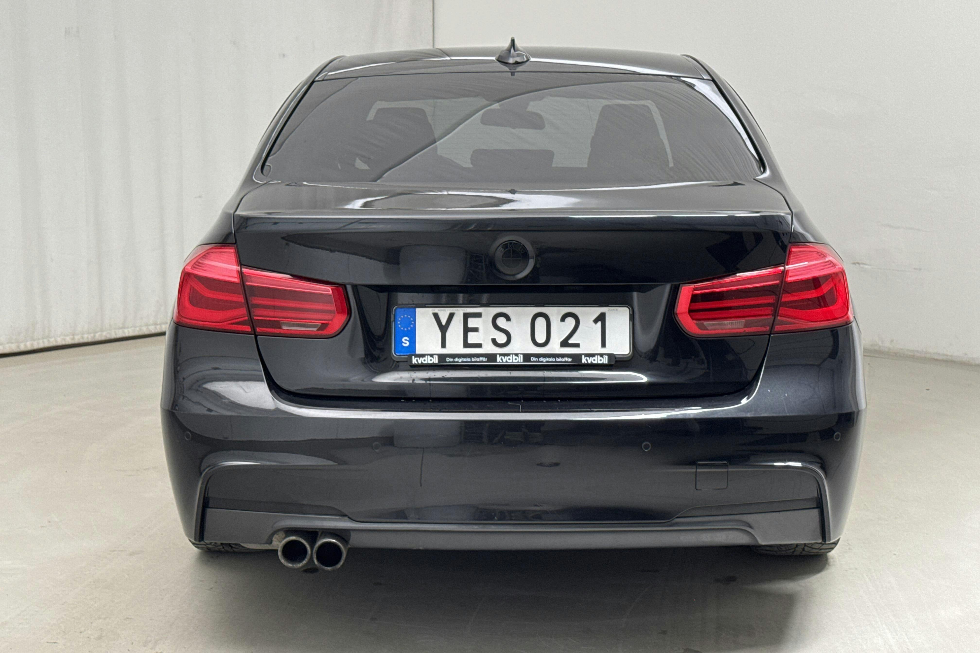 BMW 330e Sedan, F30 (252hk) - 163 080 km - Automaatne - must - 2016