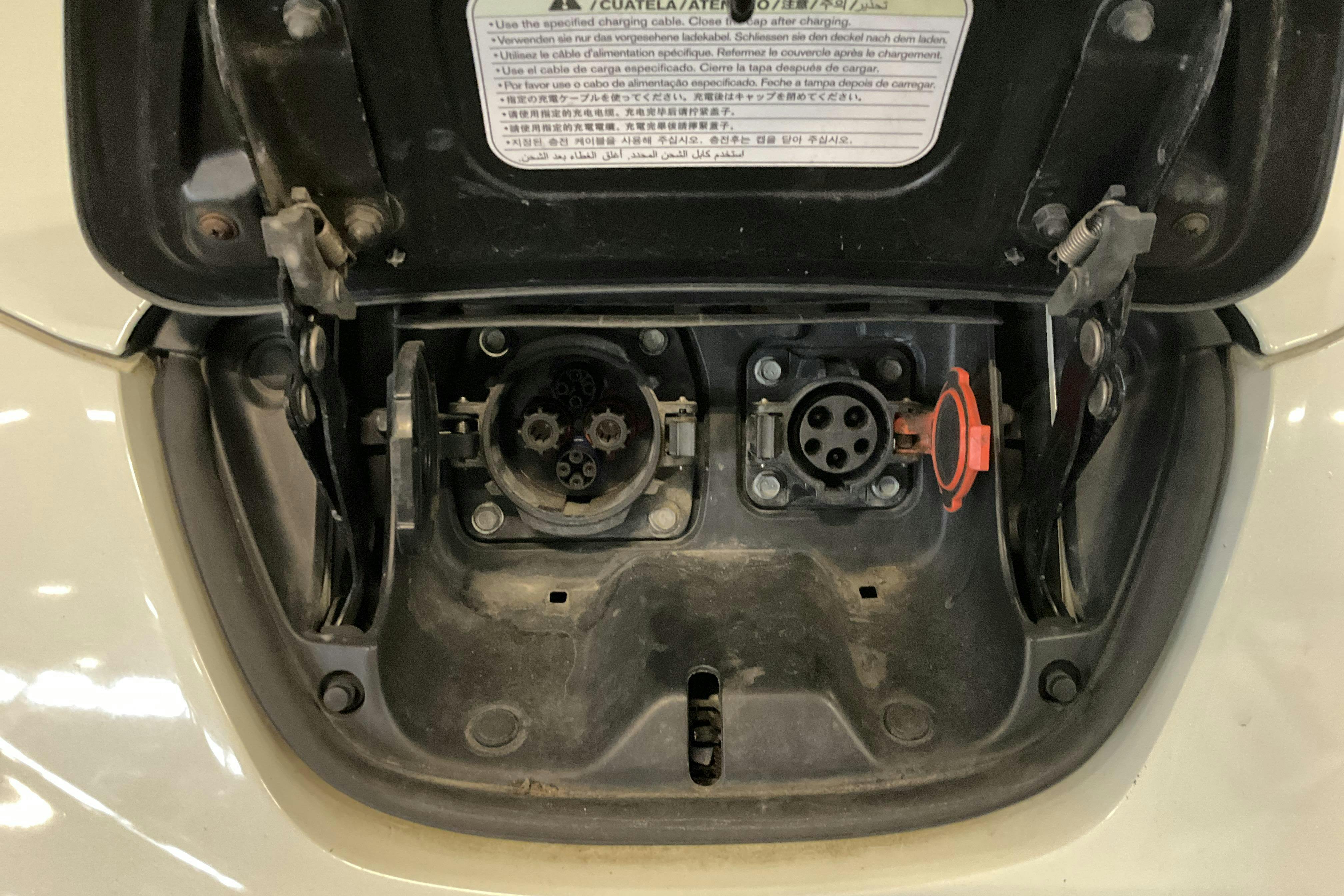 Nissan LEAF 5dr (109hk) - 13 504 mil - Automat - vit - 2013