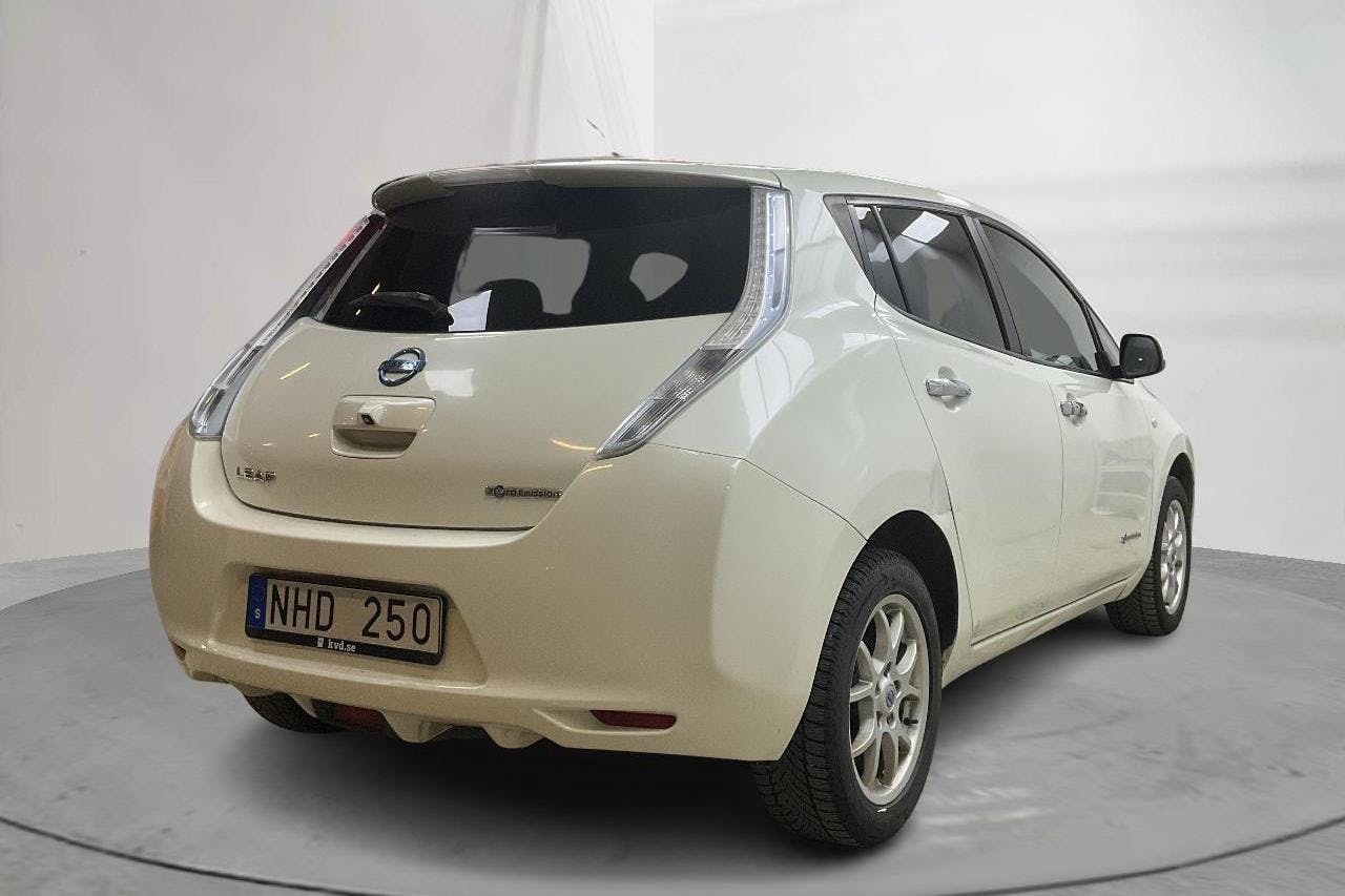 Nissan LEAF 5dr (109hk) - 13 504 mil - Automat - vit - 2013