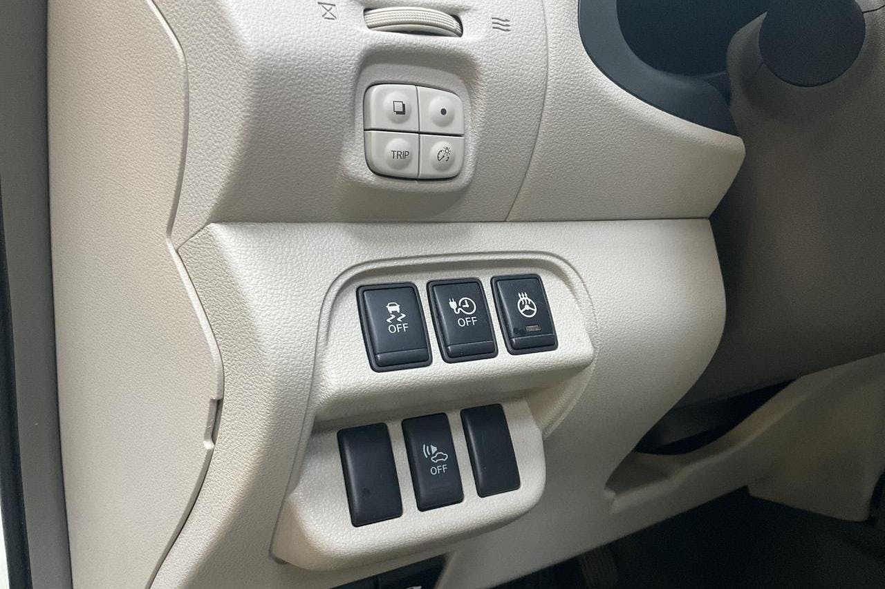 Nissan LEAF 5dr (109hk) - 13 504 mil - Automat - vit - 2013