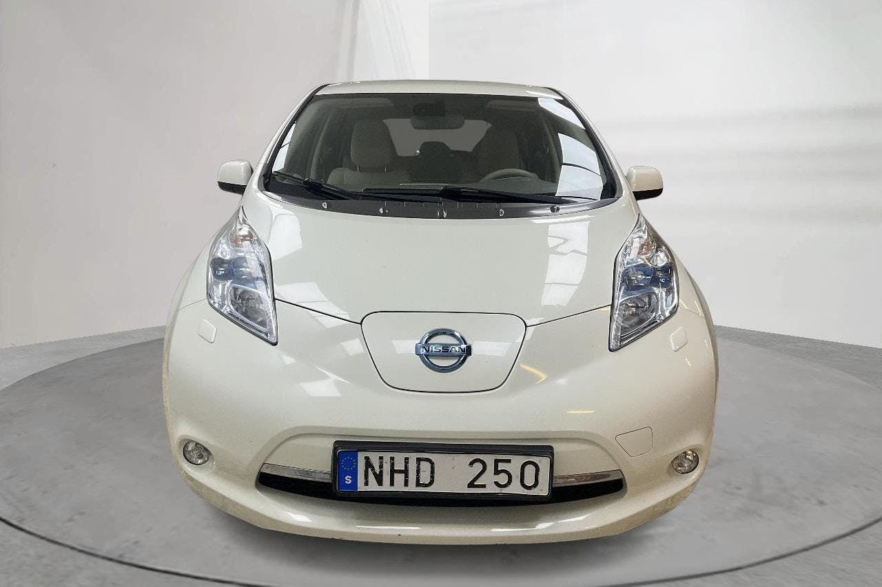 Nissan LEAF 5dr (109hk) - 13 504 mil - Automat - vit - 2013